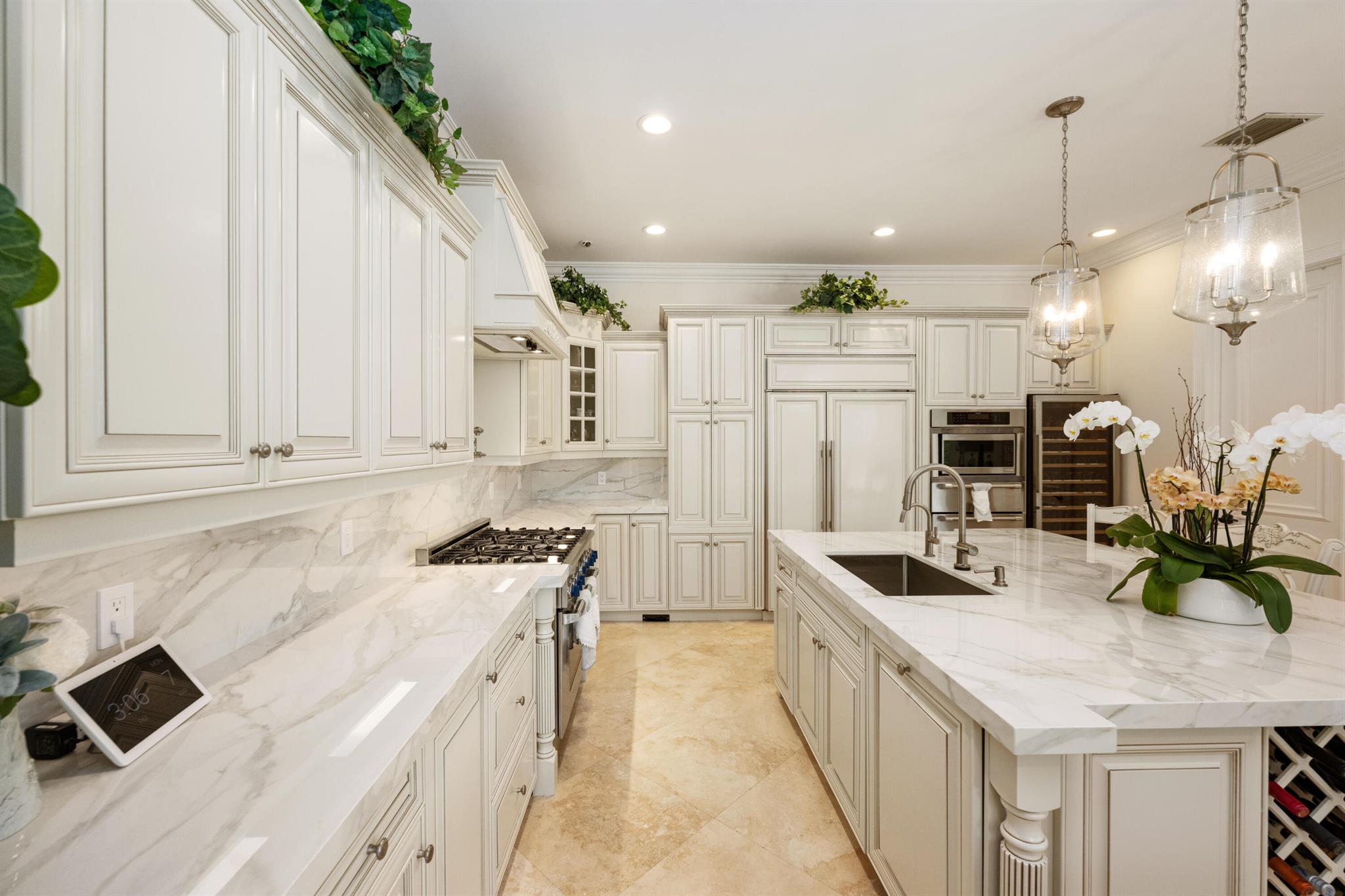 BOCA HARBOUR - Residential