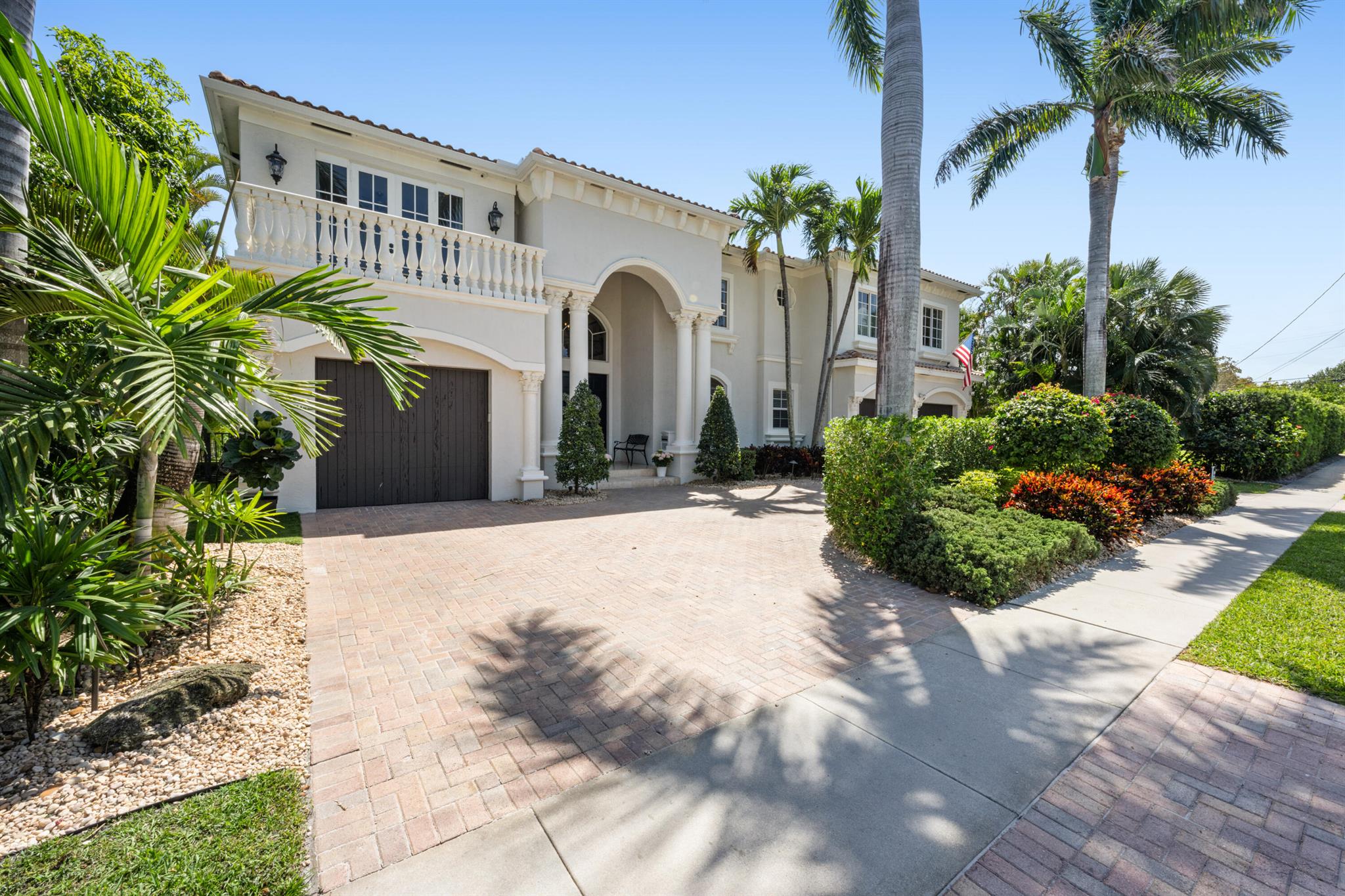 BOCA HARBOUR - Residential