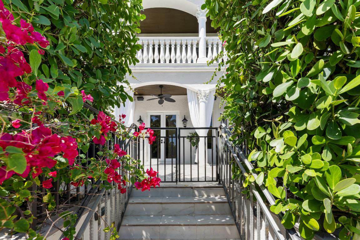 BOCA HARBOUR - Residential