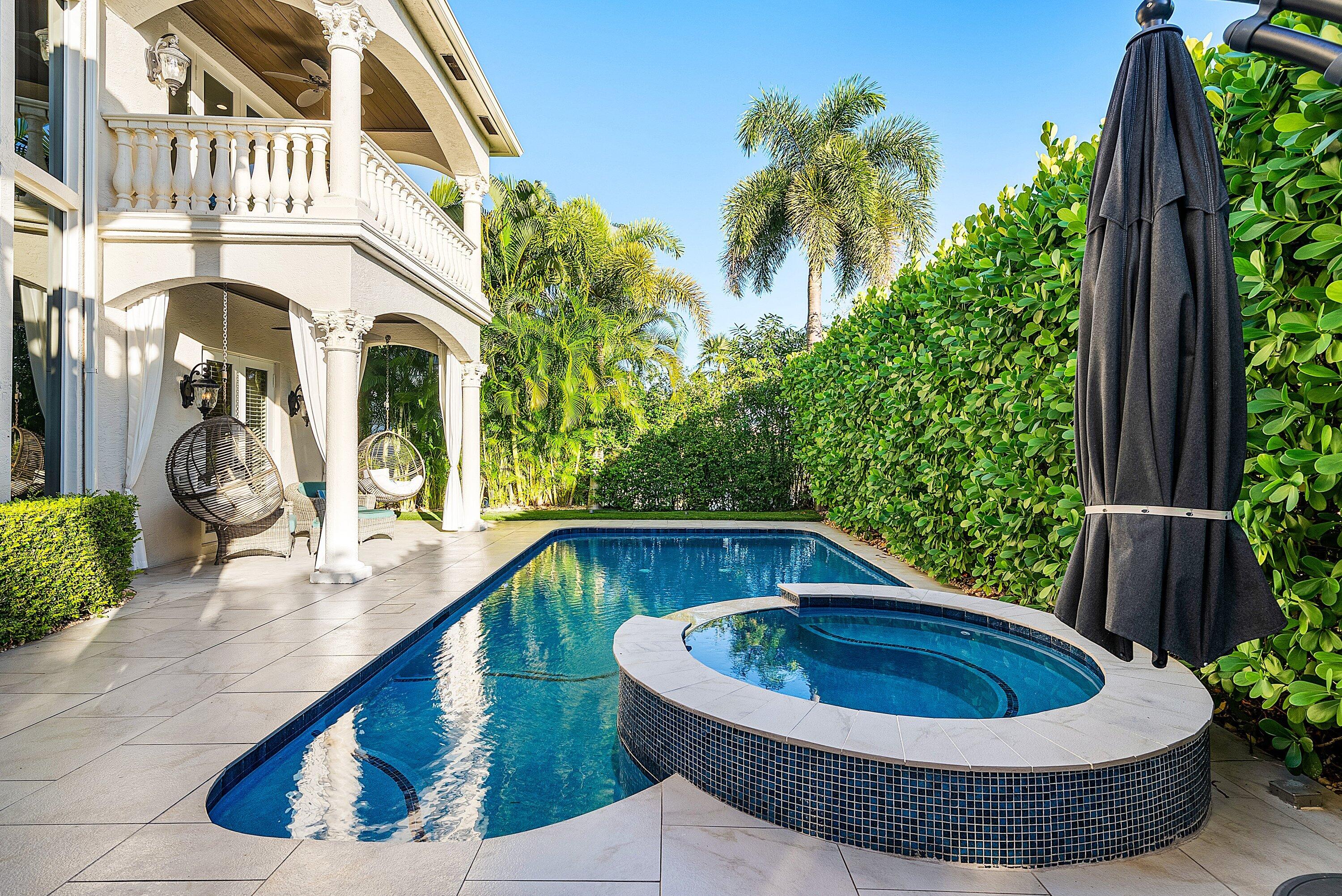 BOCA HARBOUR - Residential