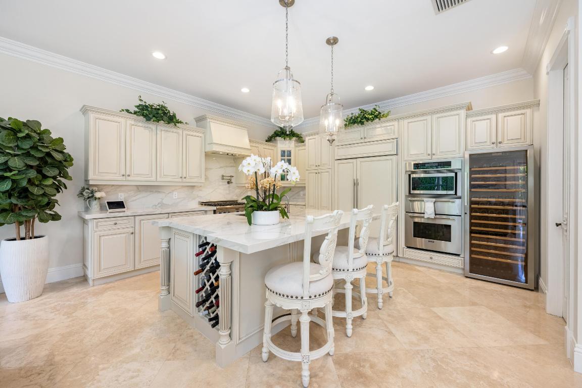 BOCA HARBOUR - Residential