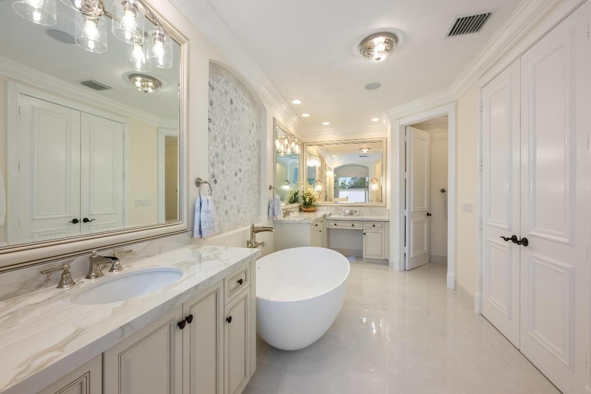 BOCA HARBOUR - Residential