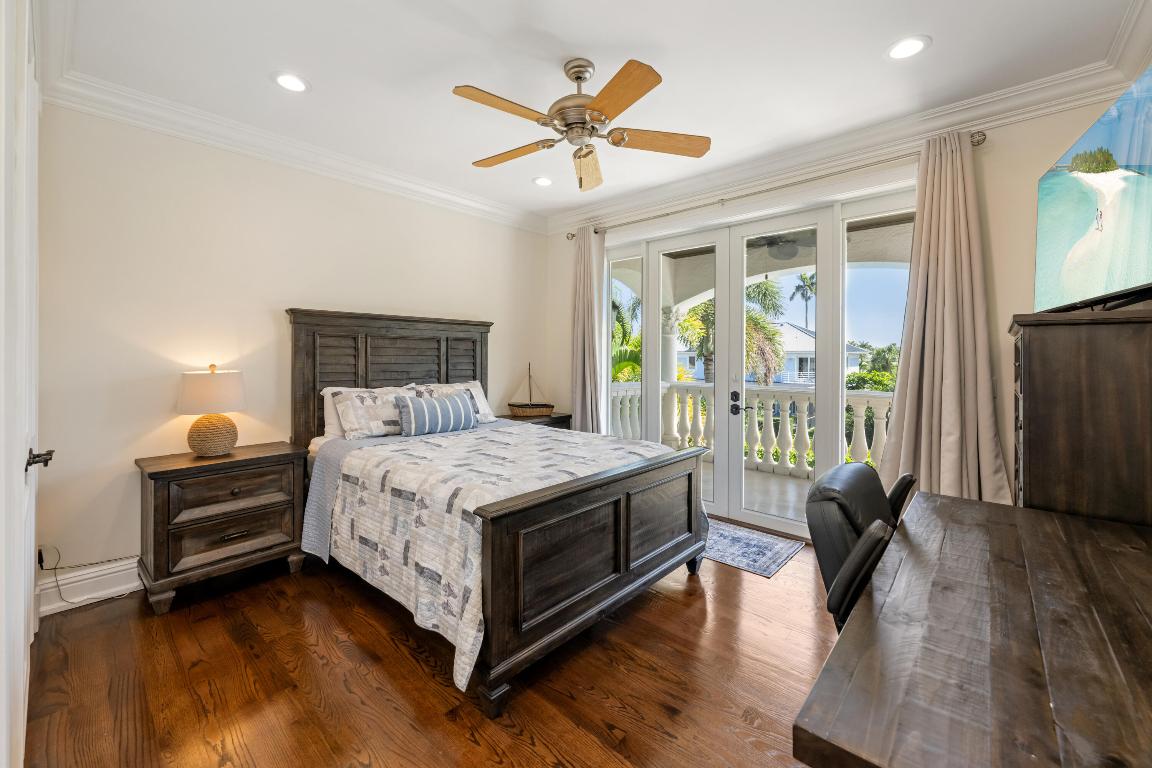 BOCA HARBOUR - Residential