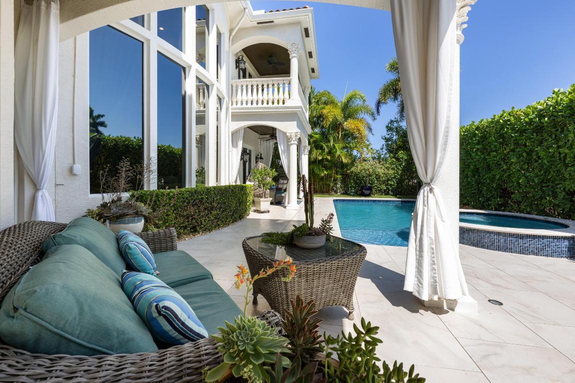 BOCA HARBOUR - Residential