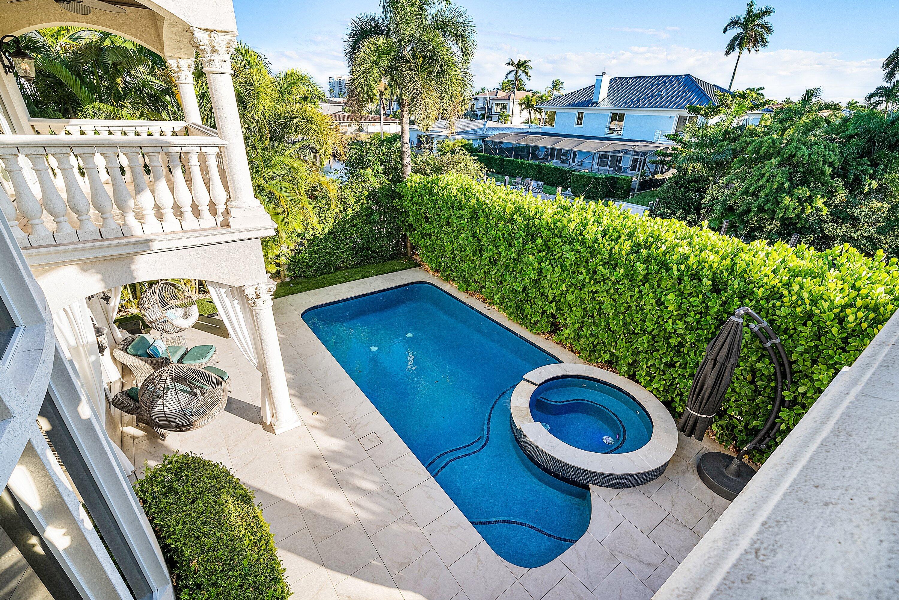 BOCA HARBOUR - Residential