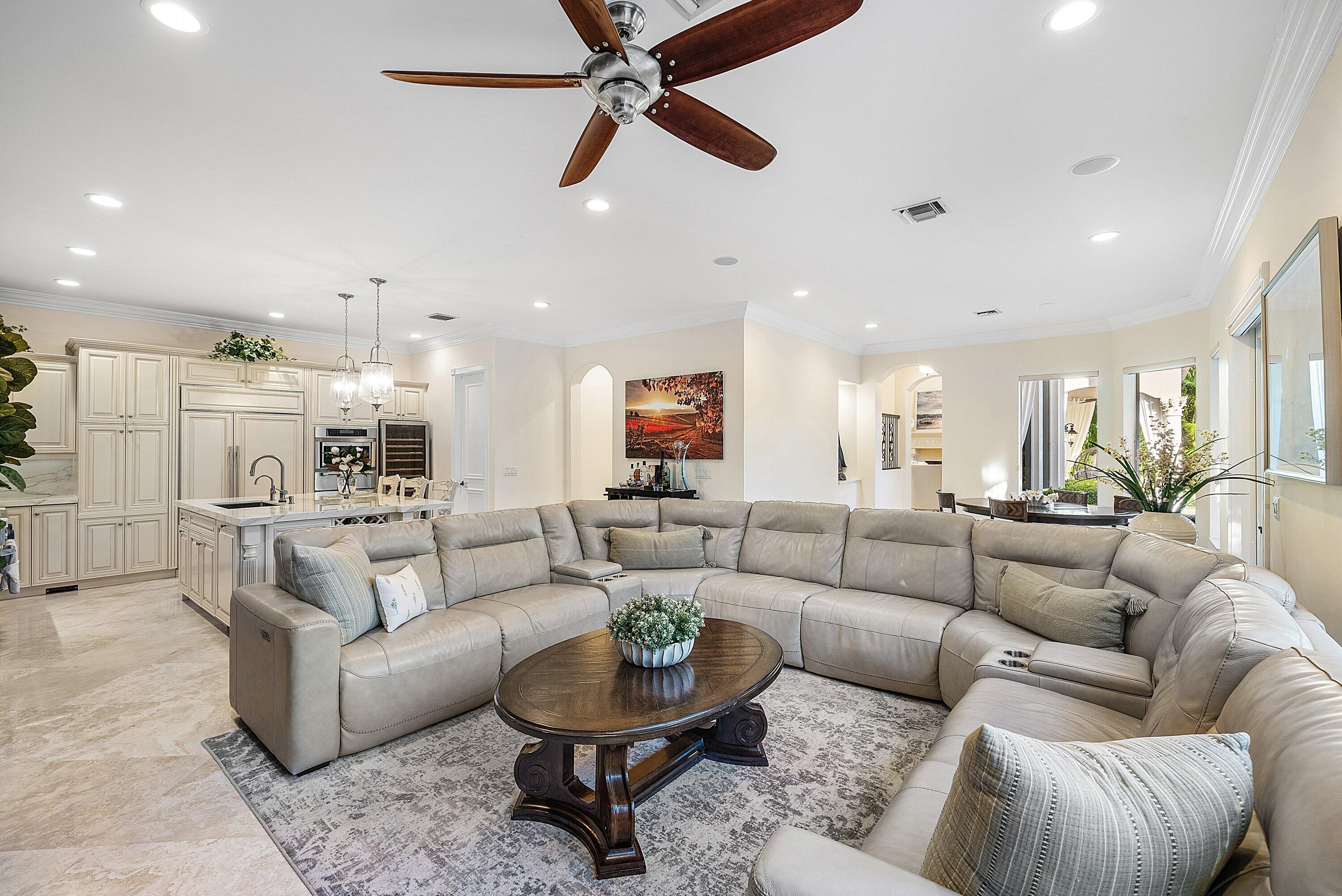 BOCA HARBOUR - Residential