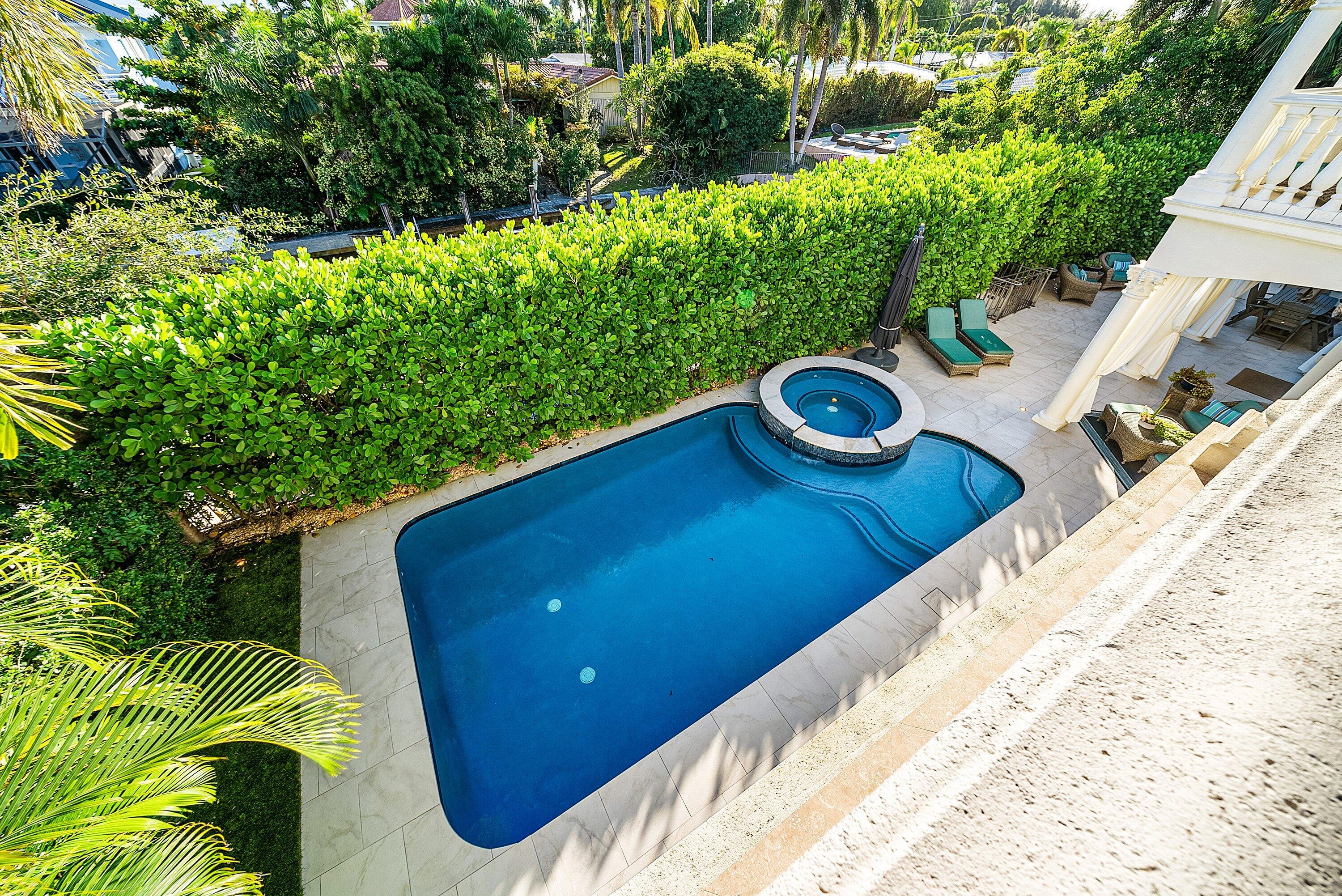 BOCA HARBOUR - Residential