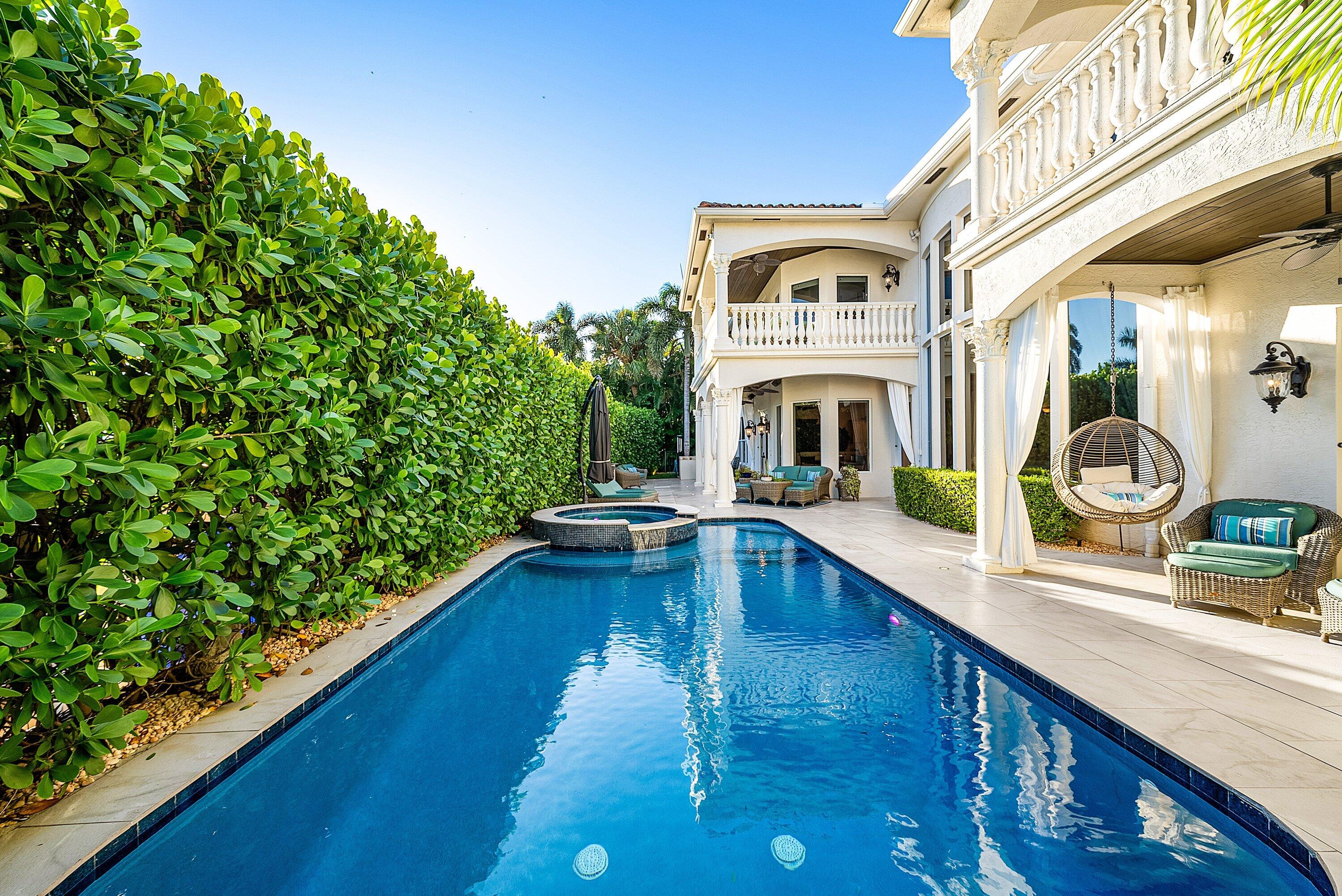 BOCA HARBOUR - Residential