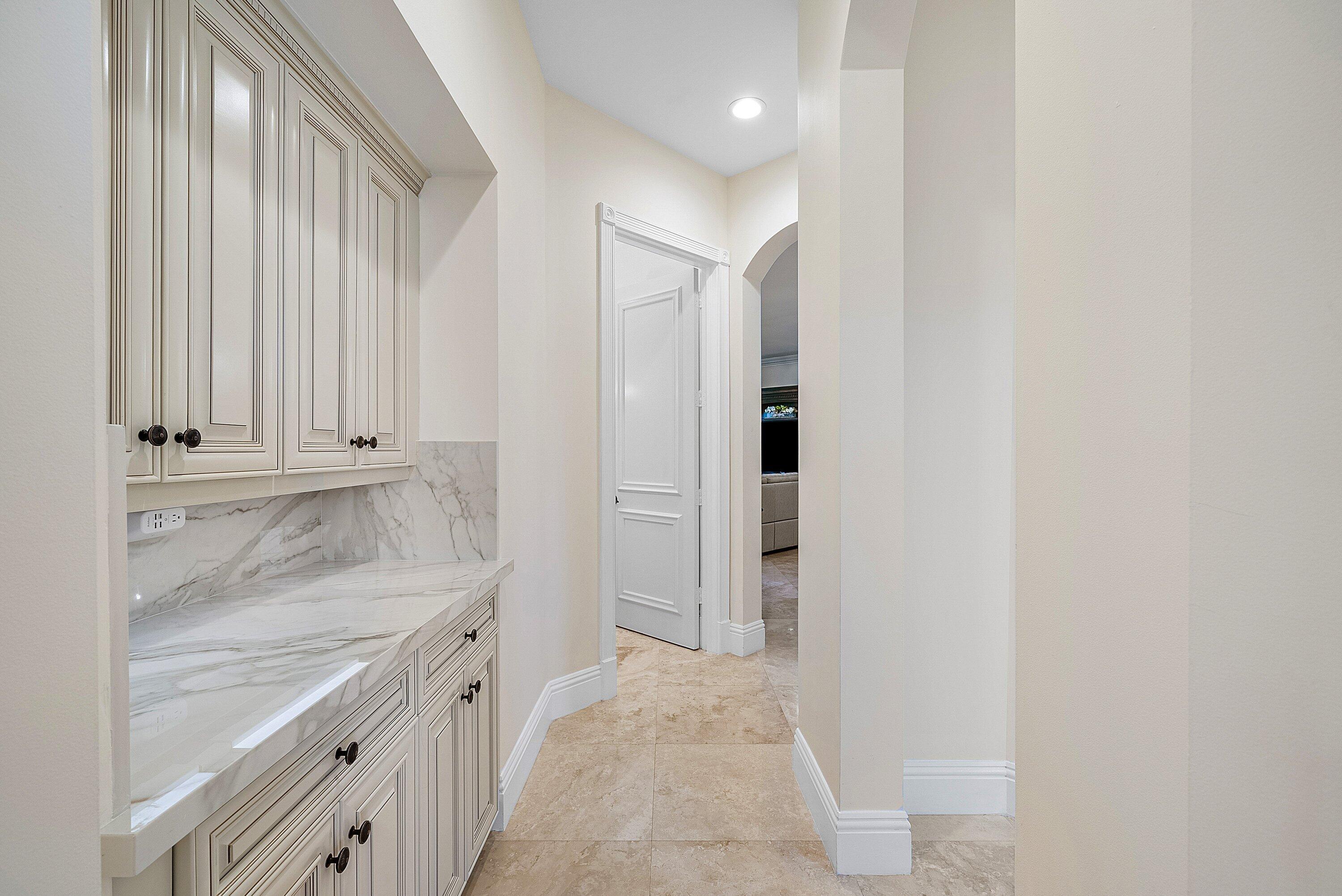 BOCA HARBOUR - Residential