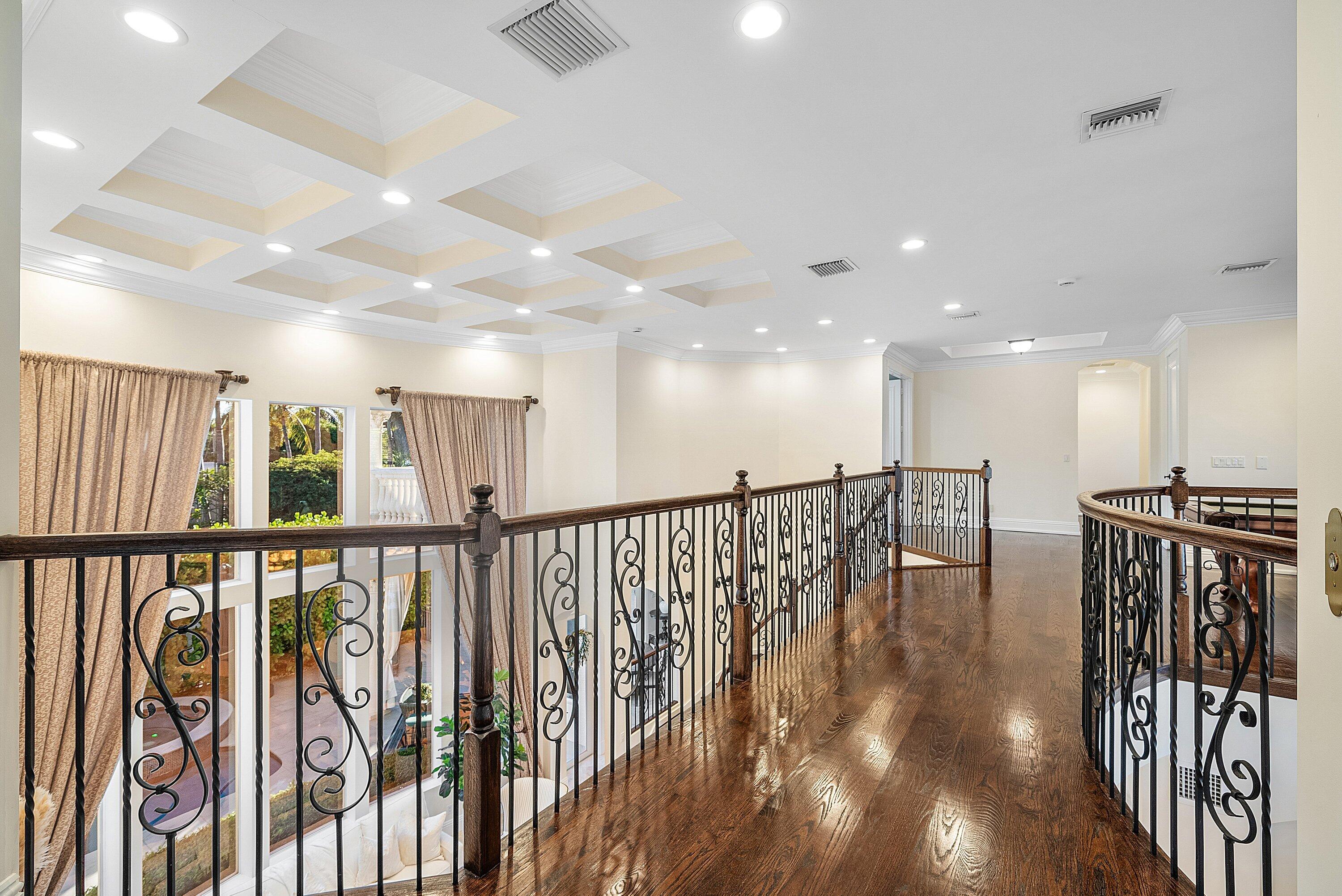 BOCA HARBOUR - Residential