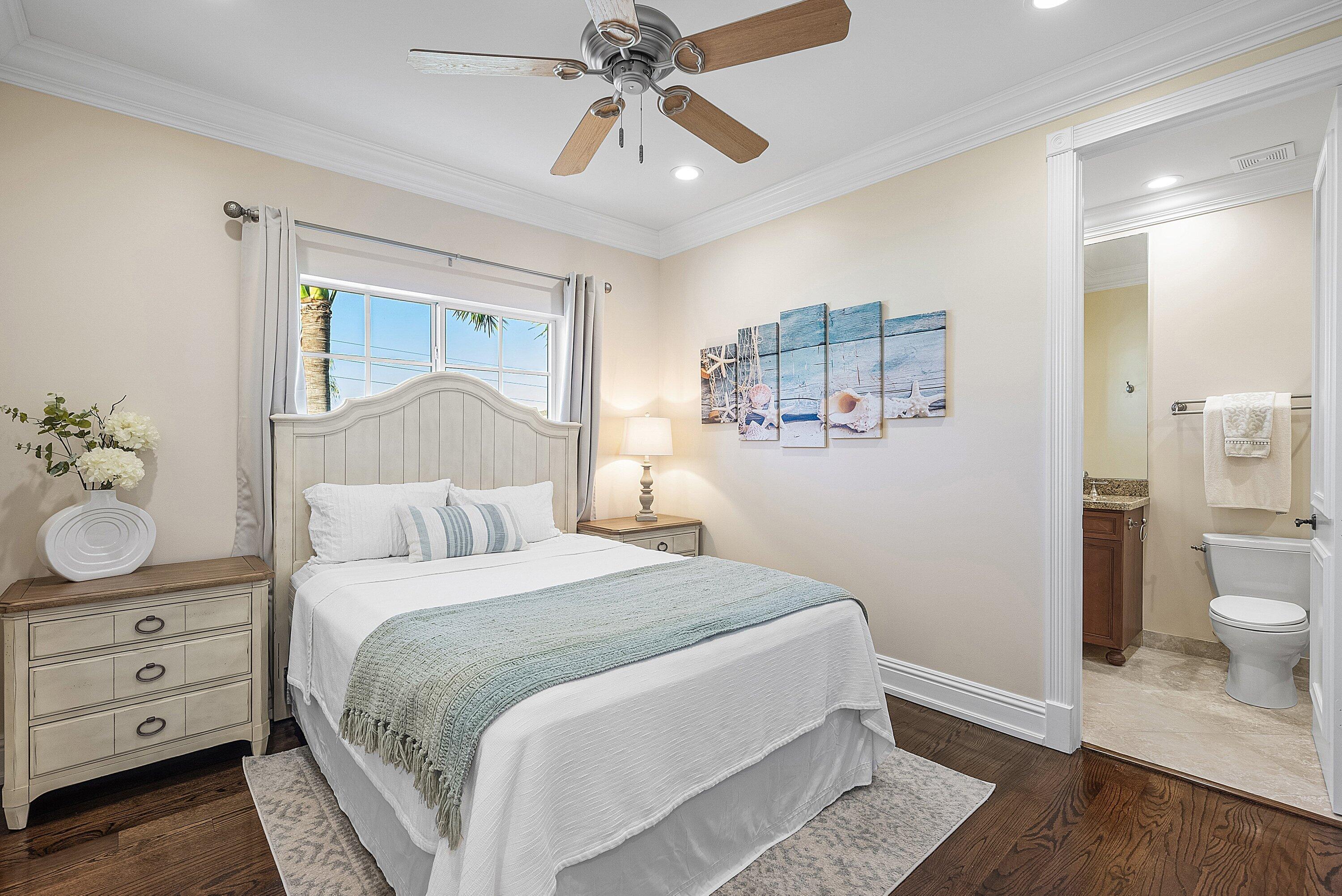 BOCA HARBOUR - Residential