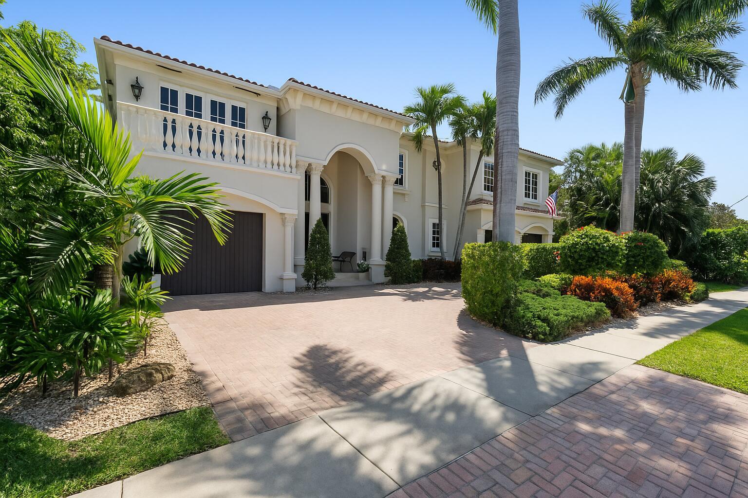 BOCA HARBOUR - Residential