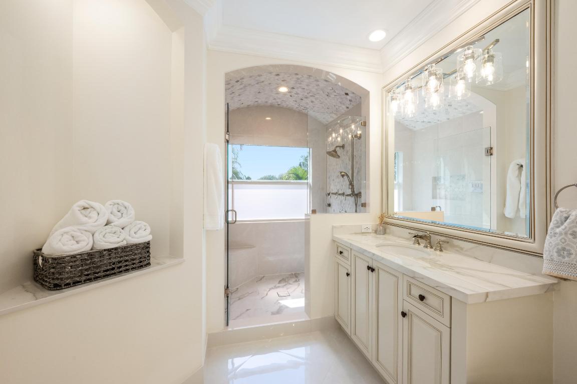 BOCA HARBOUR - Residential