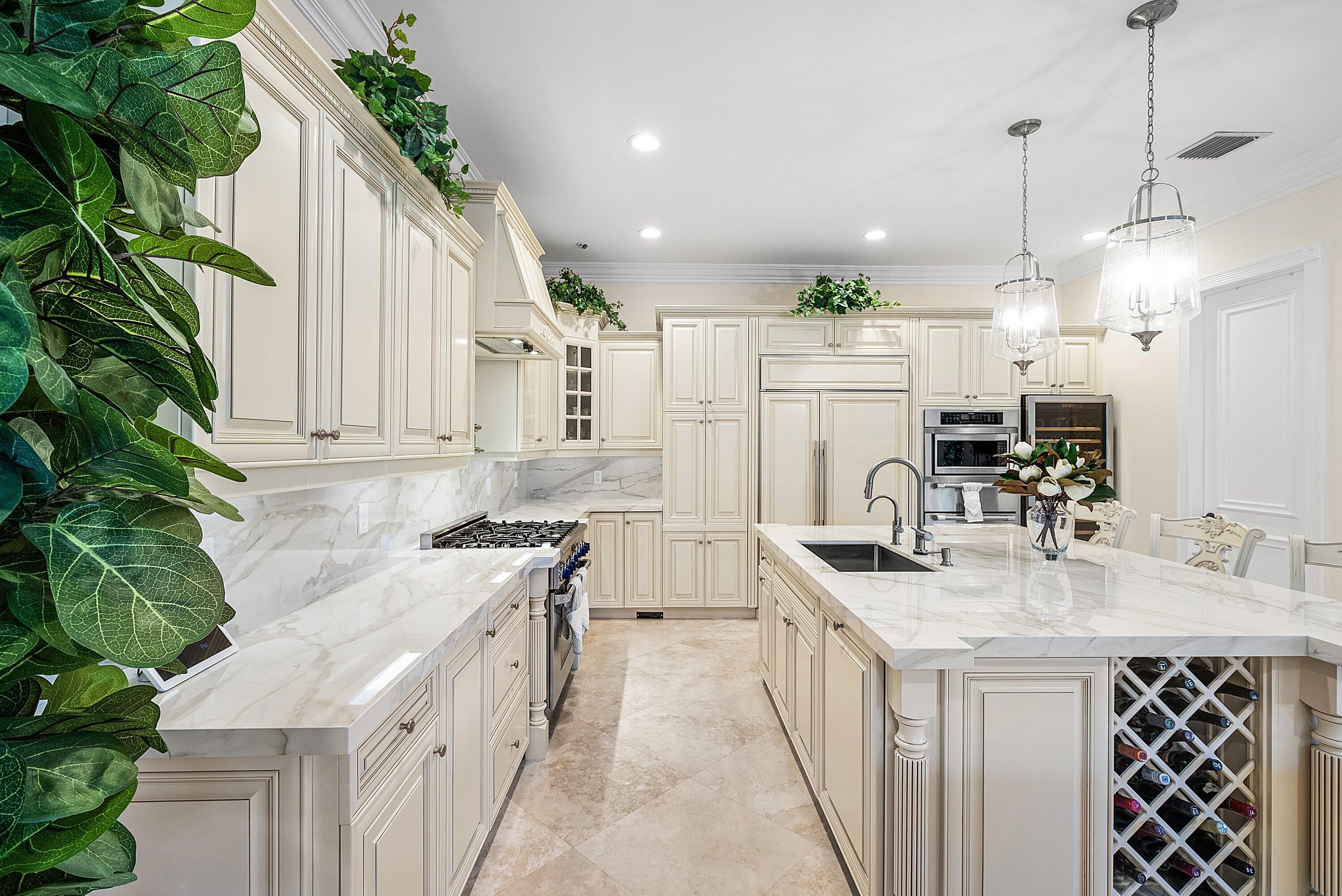 BOCA HARBOUR - Residential