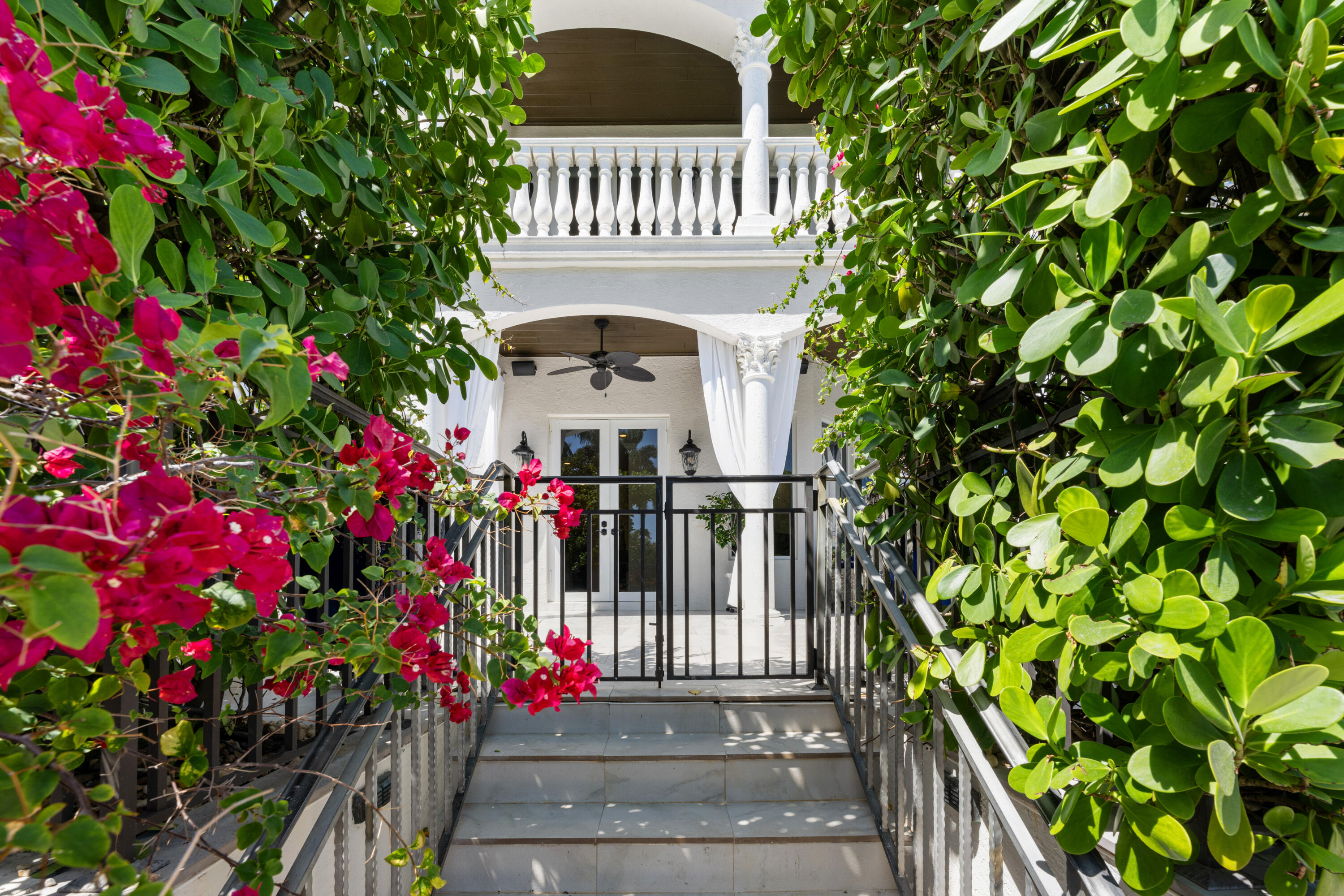 BOCA HARBOUR - Residential