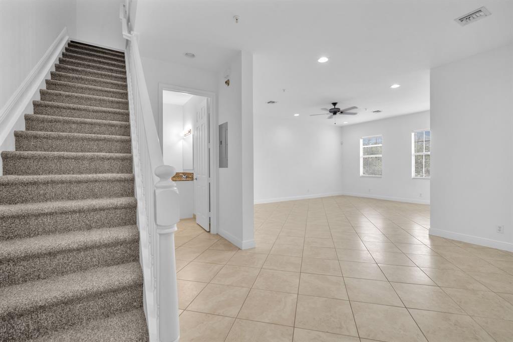 Lakeside Village Of Davie - Residential Lease