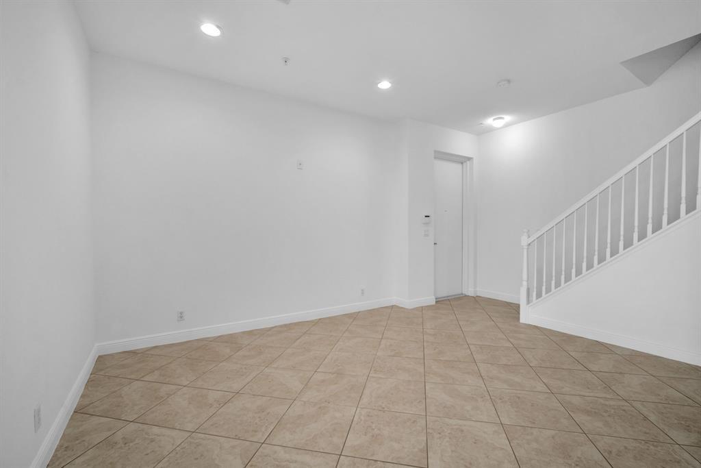 Lakeside Village Of Davie - Residential Lease