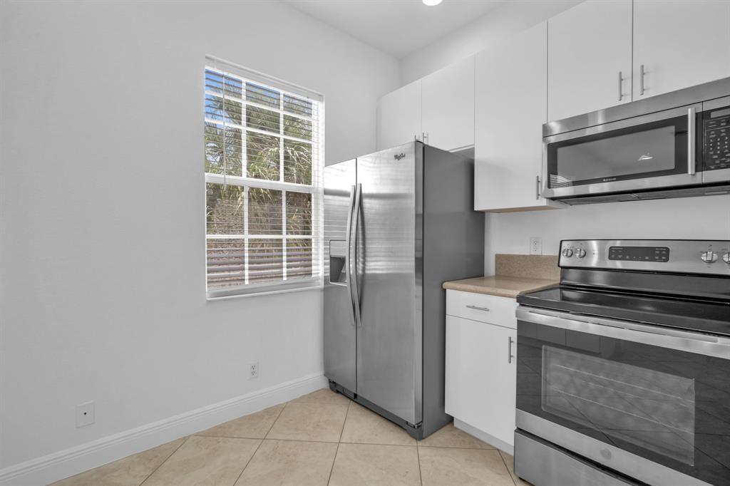 Lakeside Village Of Davie - Residential Lease