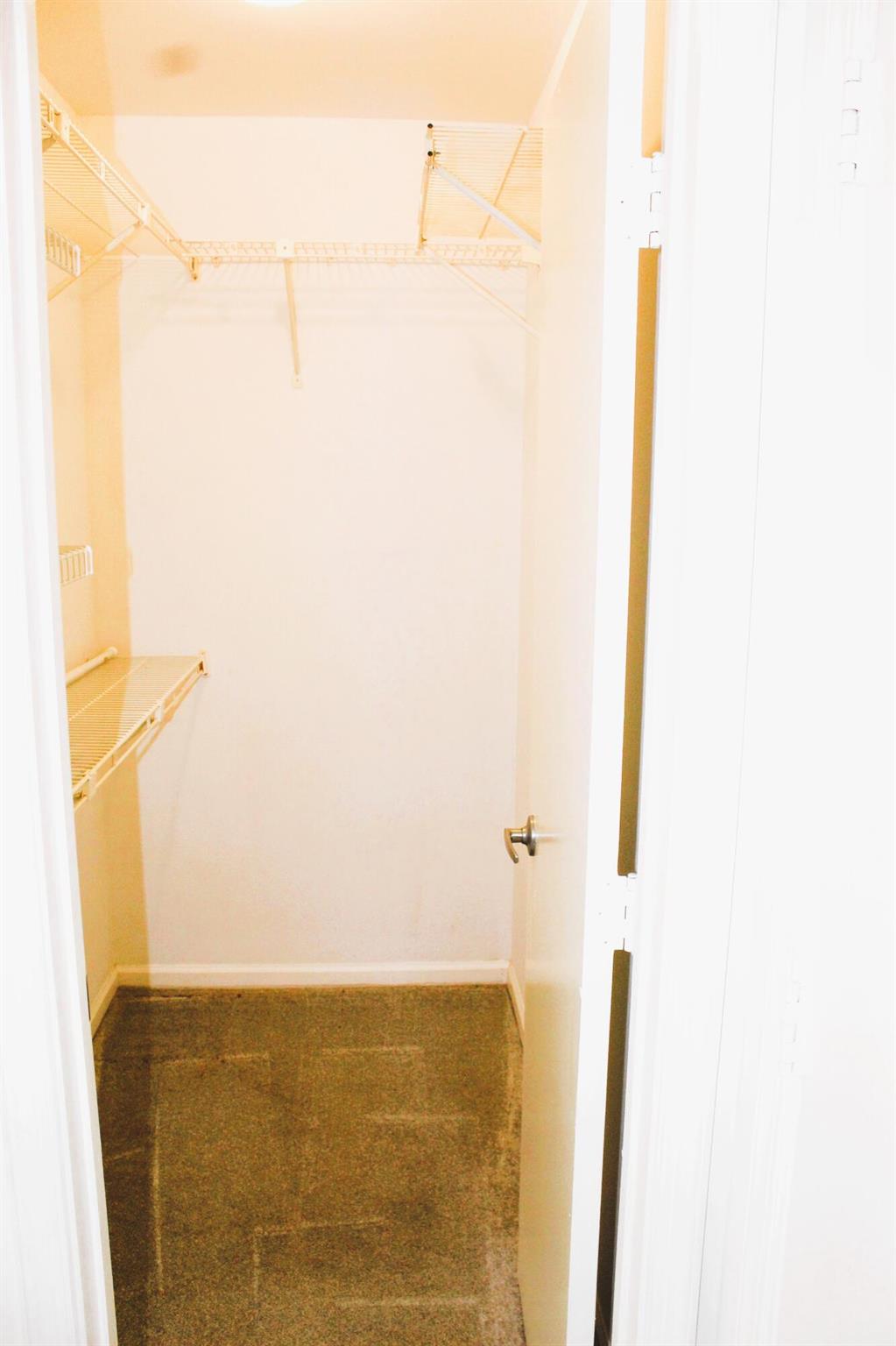 BENT TREE VILLAS EAST CON - Residential Lease