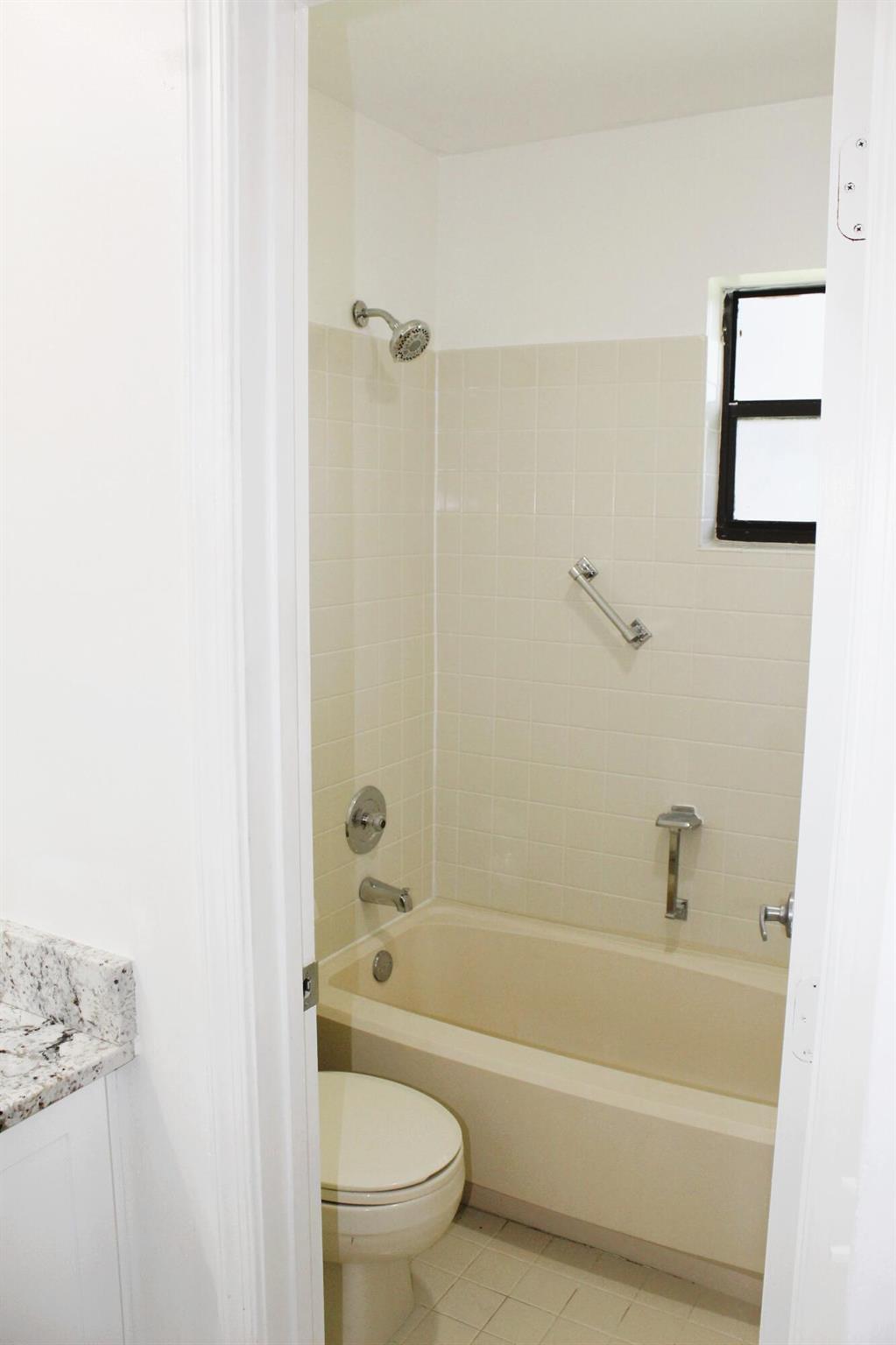 BENT TREE VILLAS EAST CON - Residential Lease