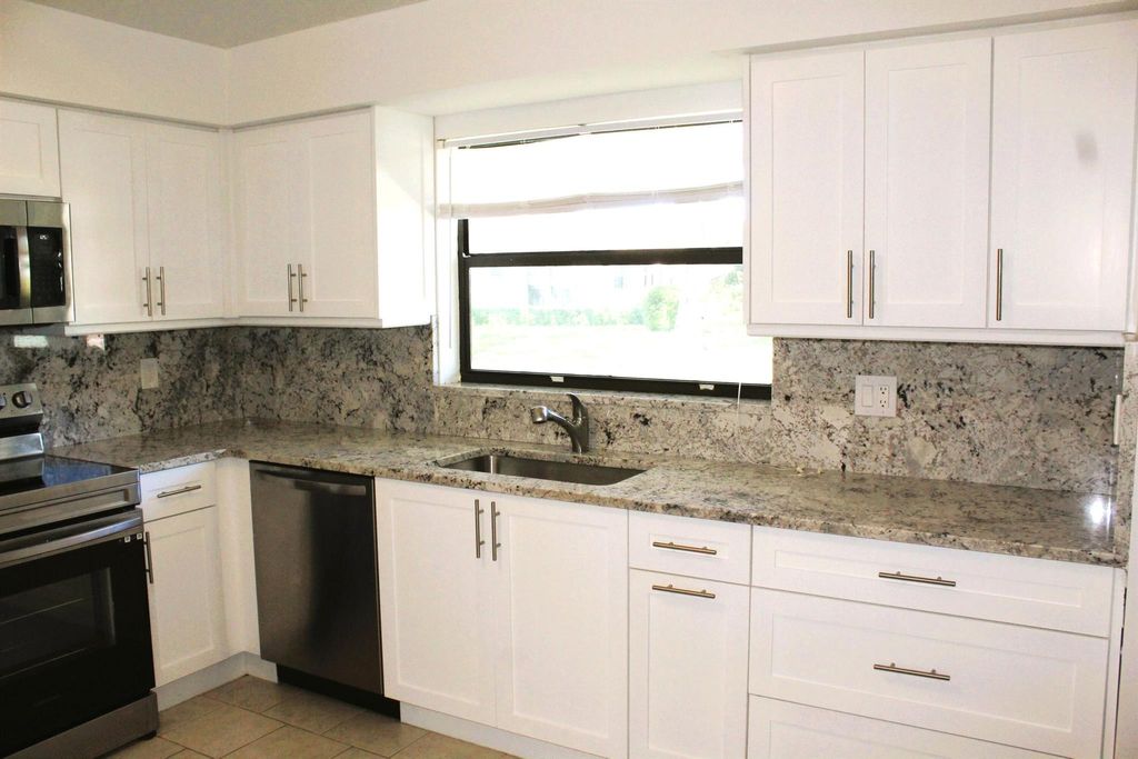 Photo of 9910 Orchid Tree Trail #B, Boynton Beach, FL 33436 (MLS # R11137683)