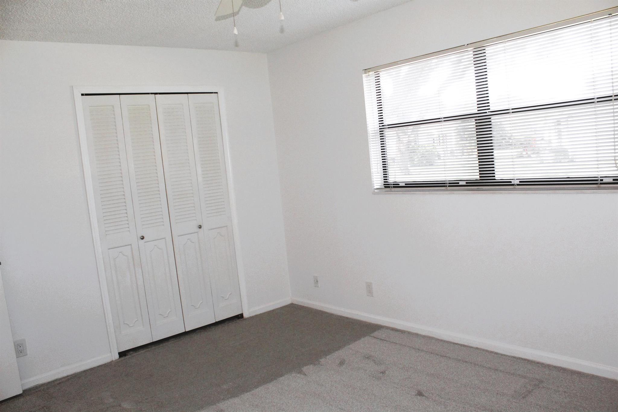 BENT TREE VILLAS EAST CON - Residential Lease