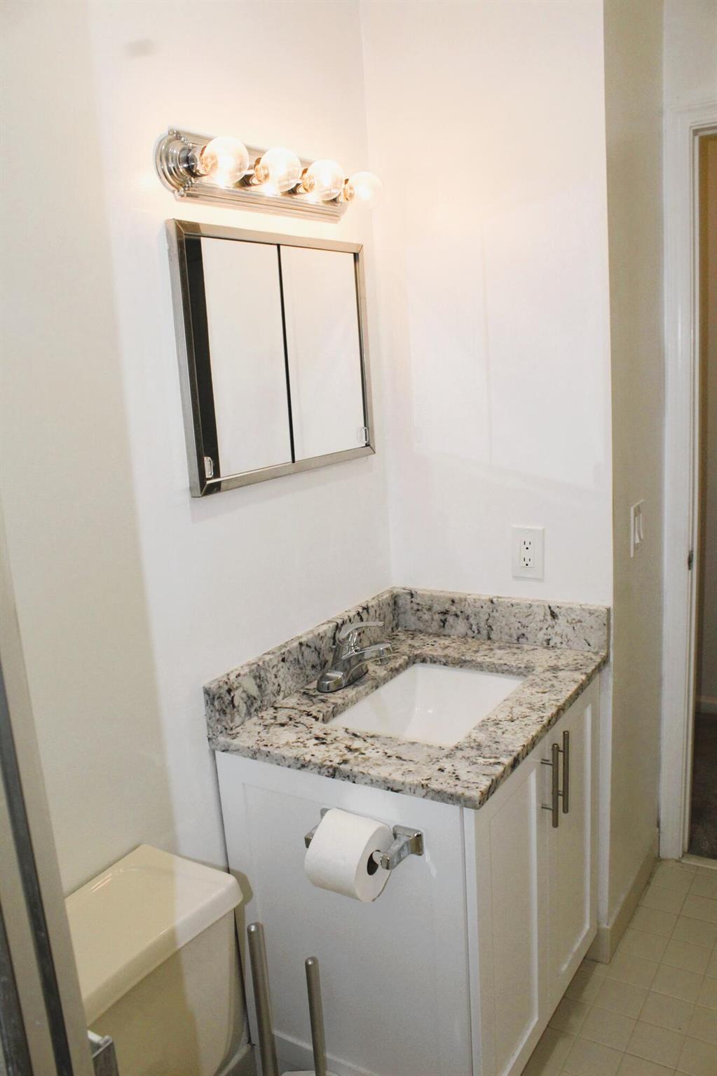 BENT TREE VILLAS EAST CON - Residential Lease