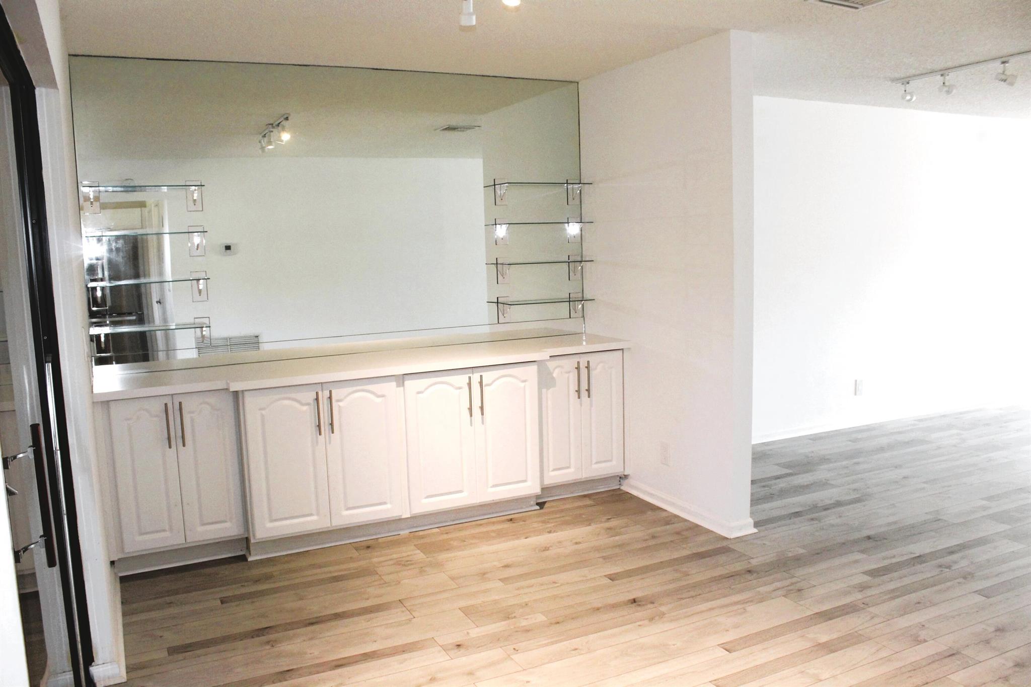 BENT TREE VILLAS EAST CON - Residential Lease