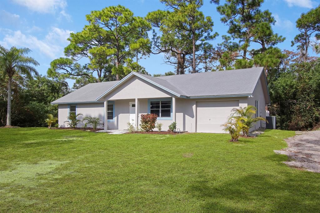 Photo of 16701 Mead Hill Drive Dr E, Loxahatchee, FL 33470 (MLS # R10764283)