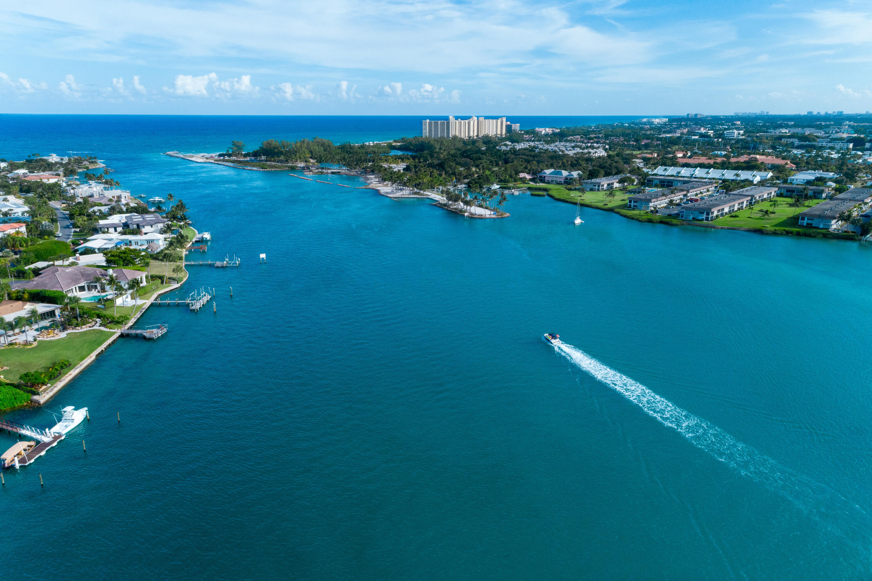 VILLAS ON THE GREEN CONDO - Residential Lease