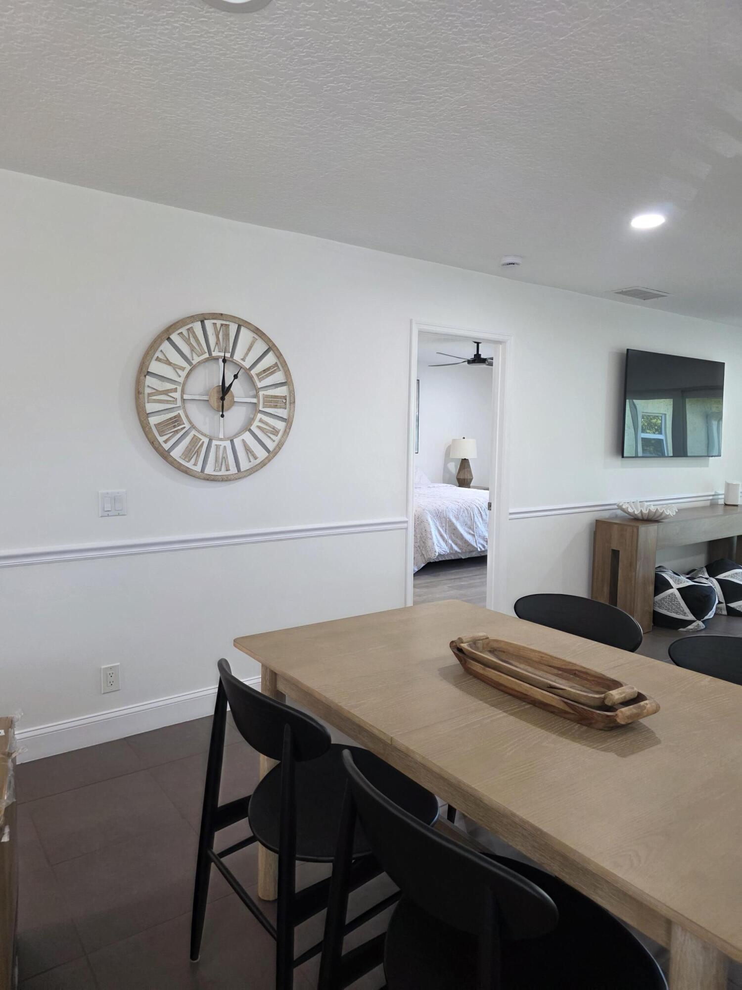 VILLAS ON THE GREEN CONDO - Residential Lease