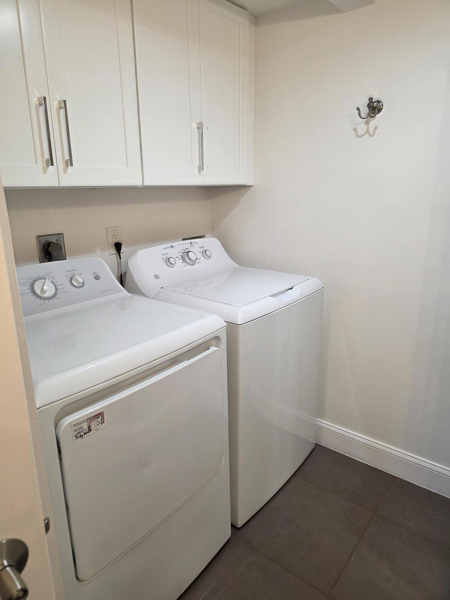 VILLAS ON THE GREEN CONDO - Residential Lease