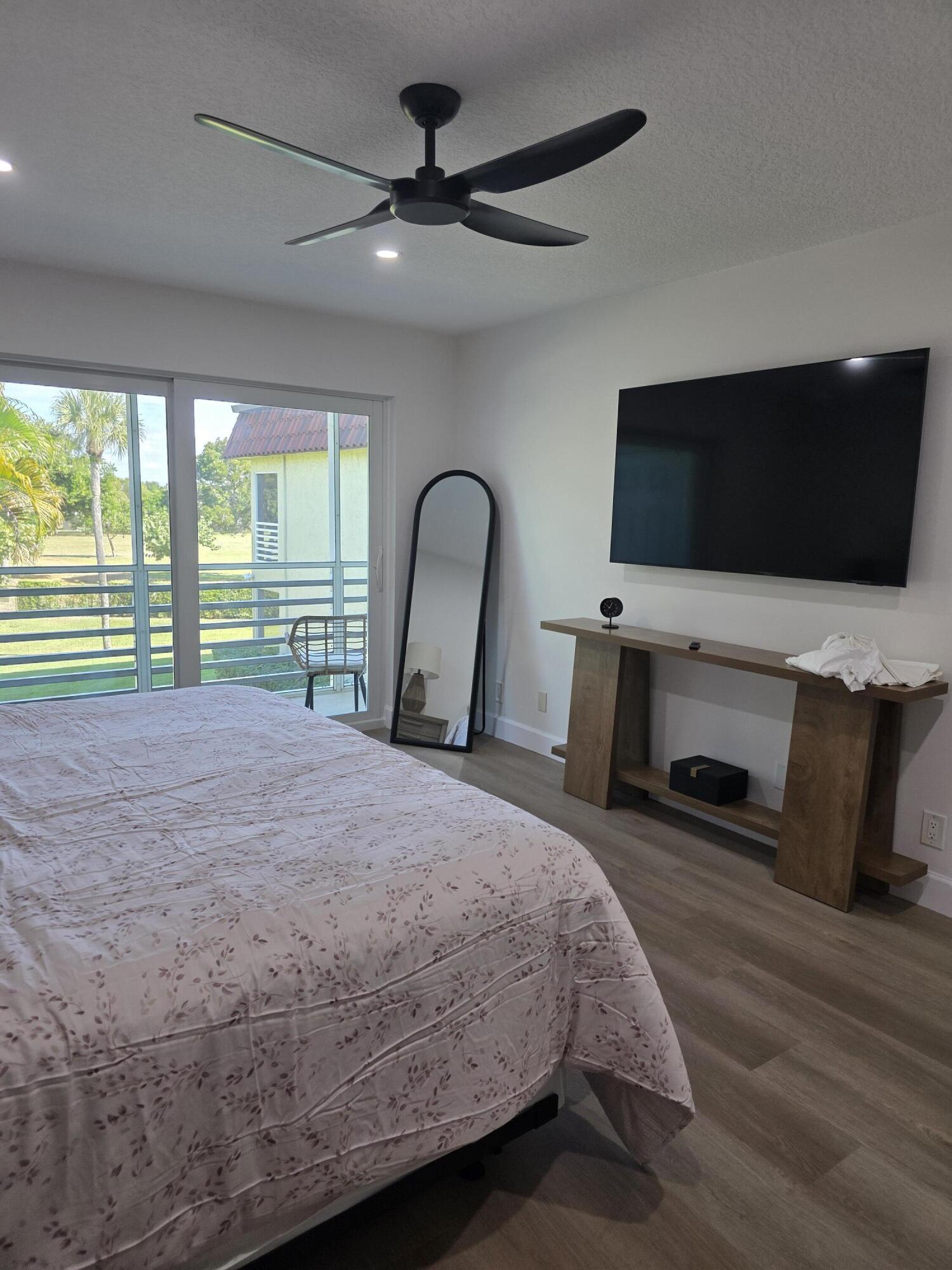 VILLAS ON THE GREEN CONDO - Residential Lease