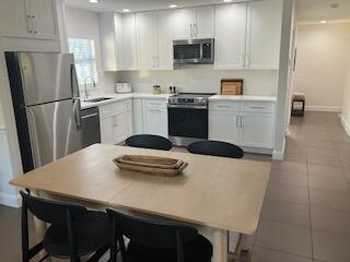 VILLAS ON THE GREEN CONDO - Residential Lease