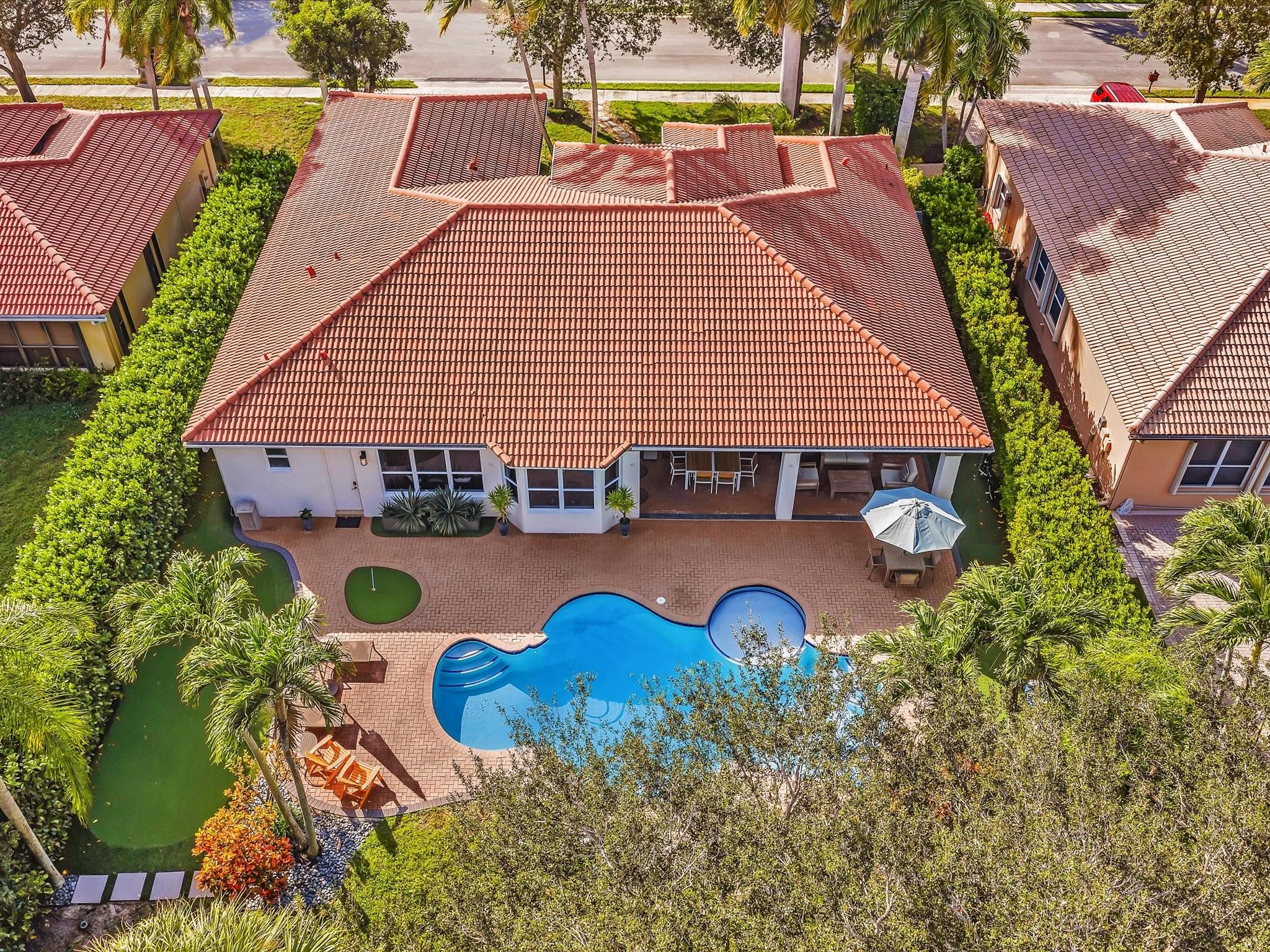 Pasadena At Pembroke Shore - Residential