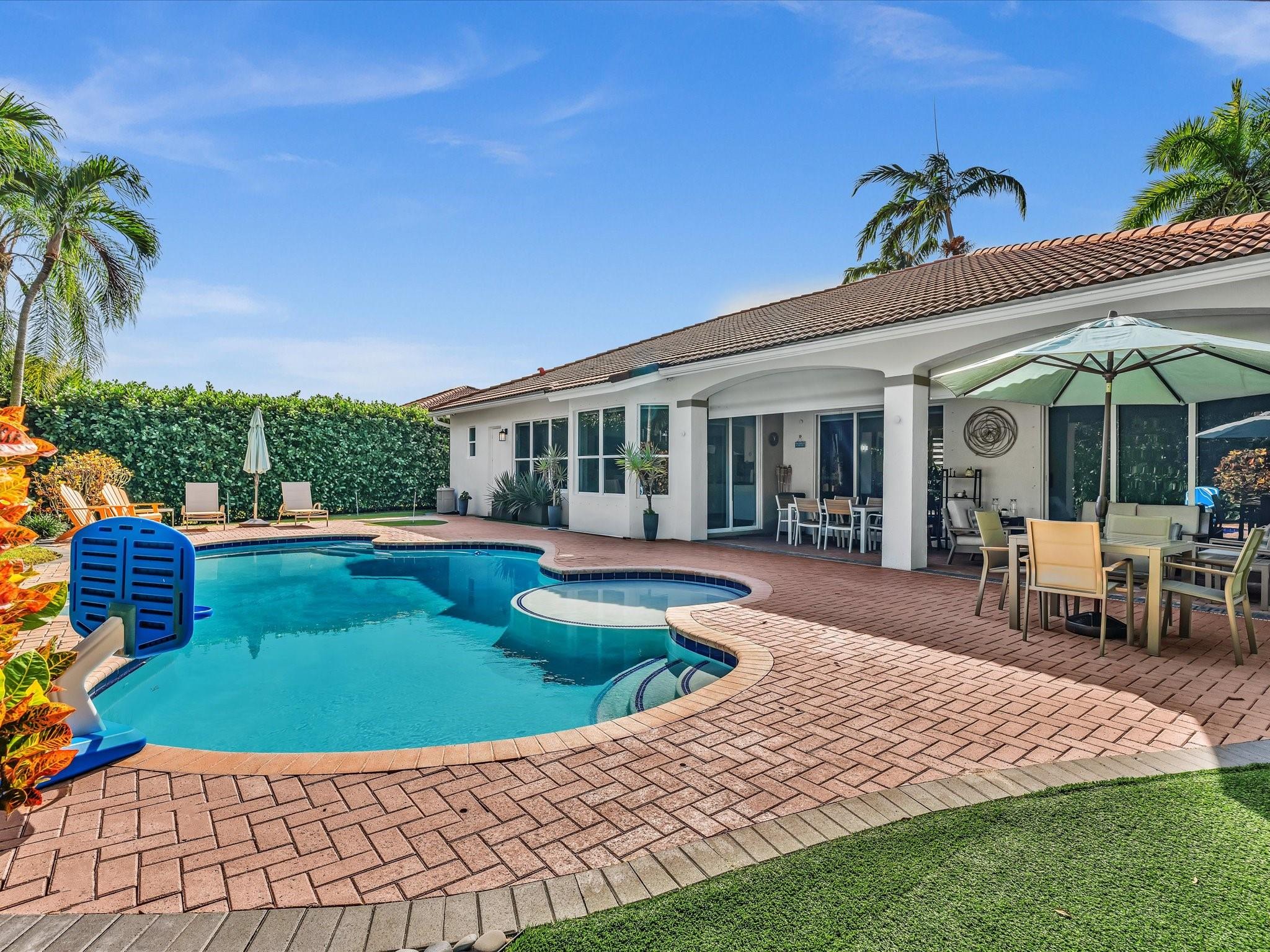 Pasadena At Pembroke Shore - Residential