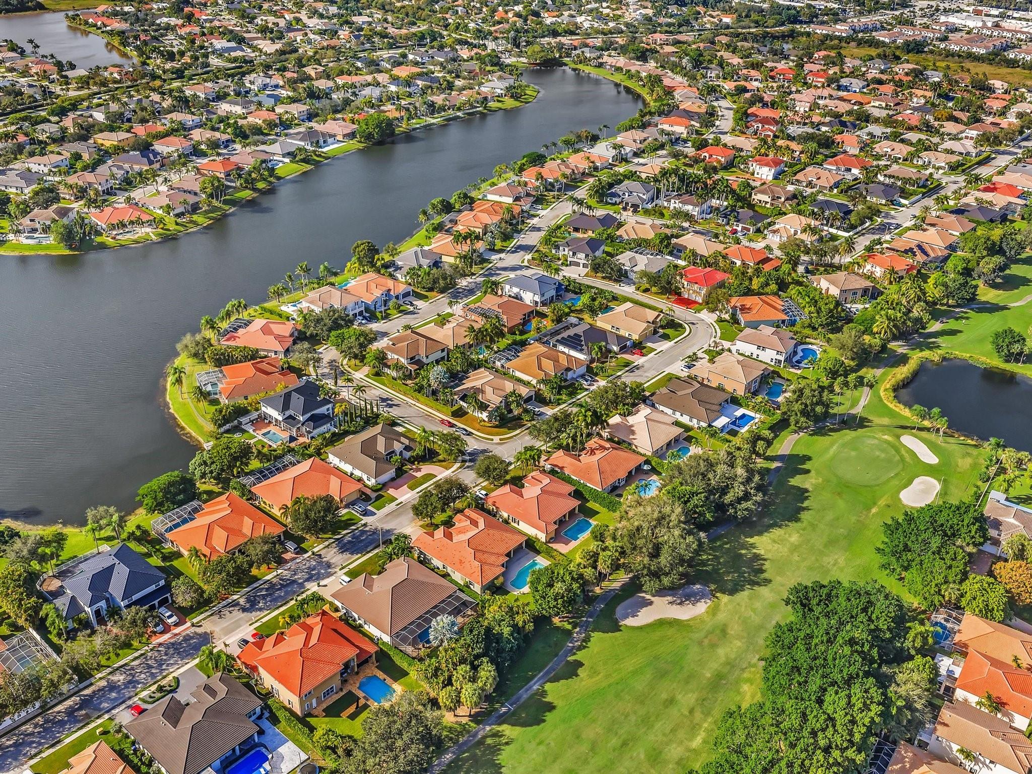 Pasadena At Pembroke Shore - Residential