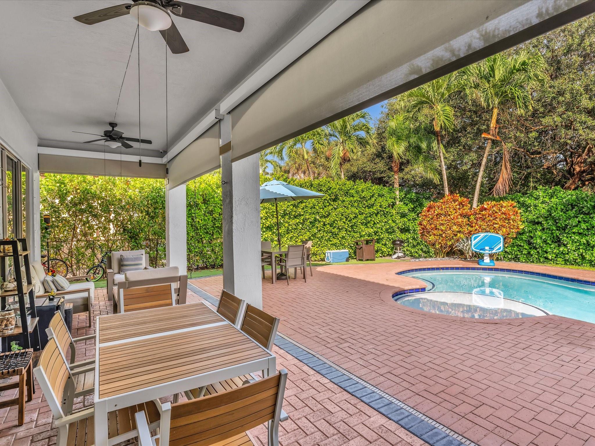 Pasadena At Pembroke Shore - Residential