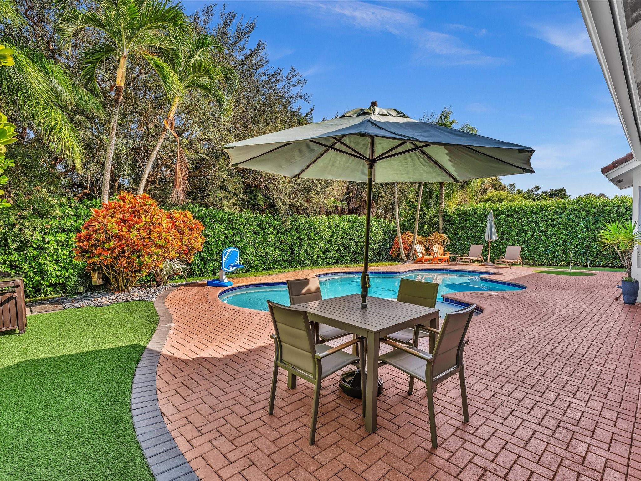 Pasadena At Pembroke Shore - Residential