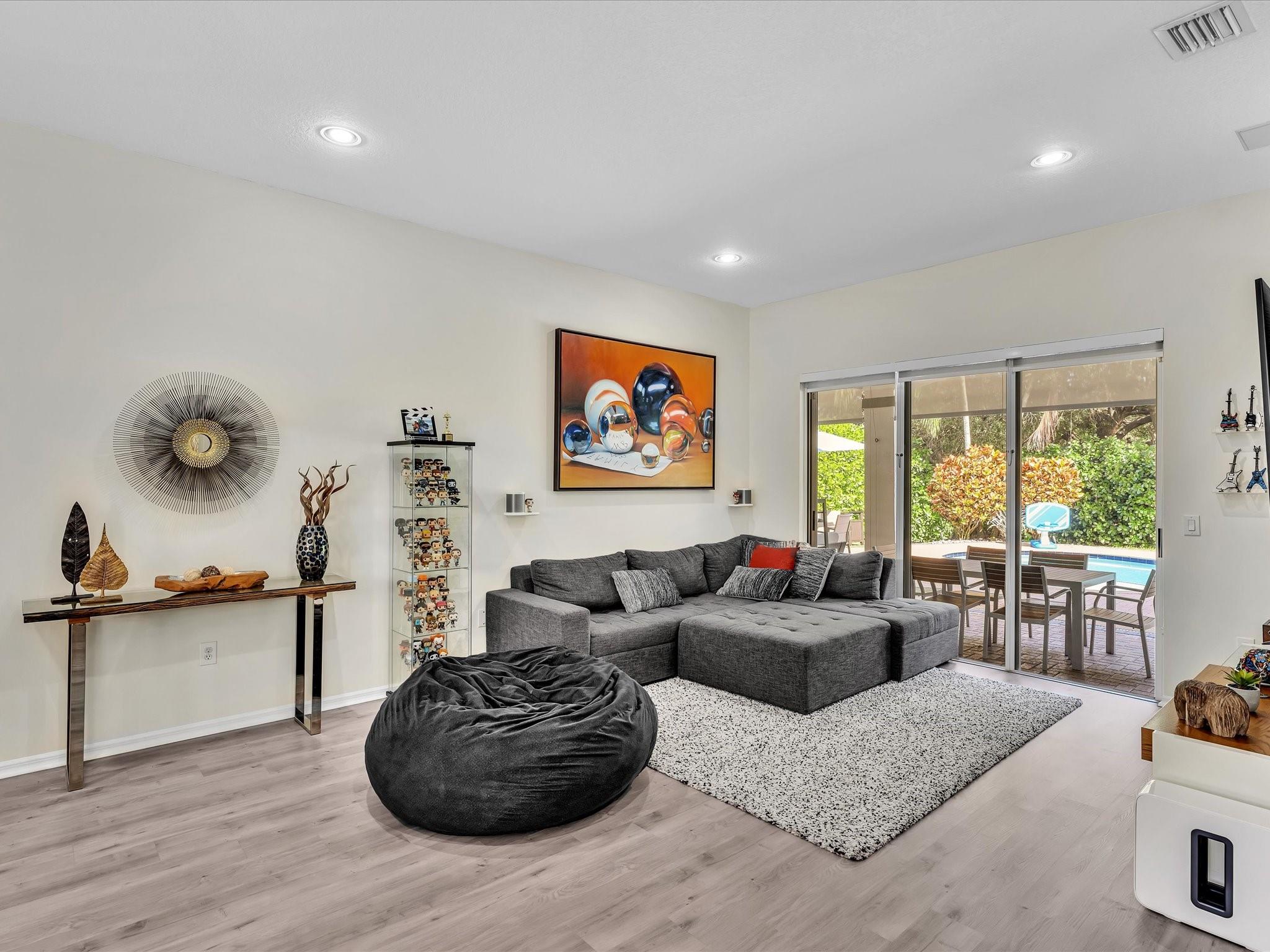 Pasadena At Pembroke Shore - Residential