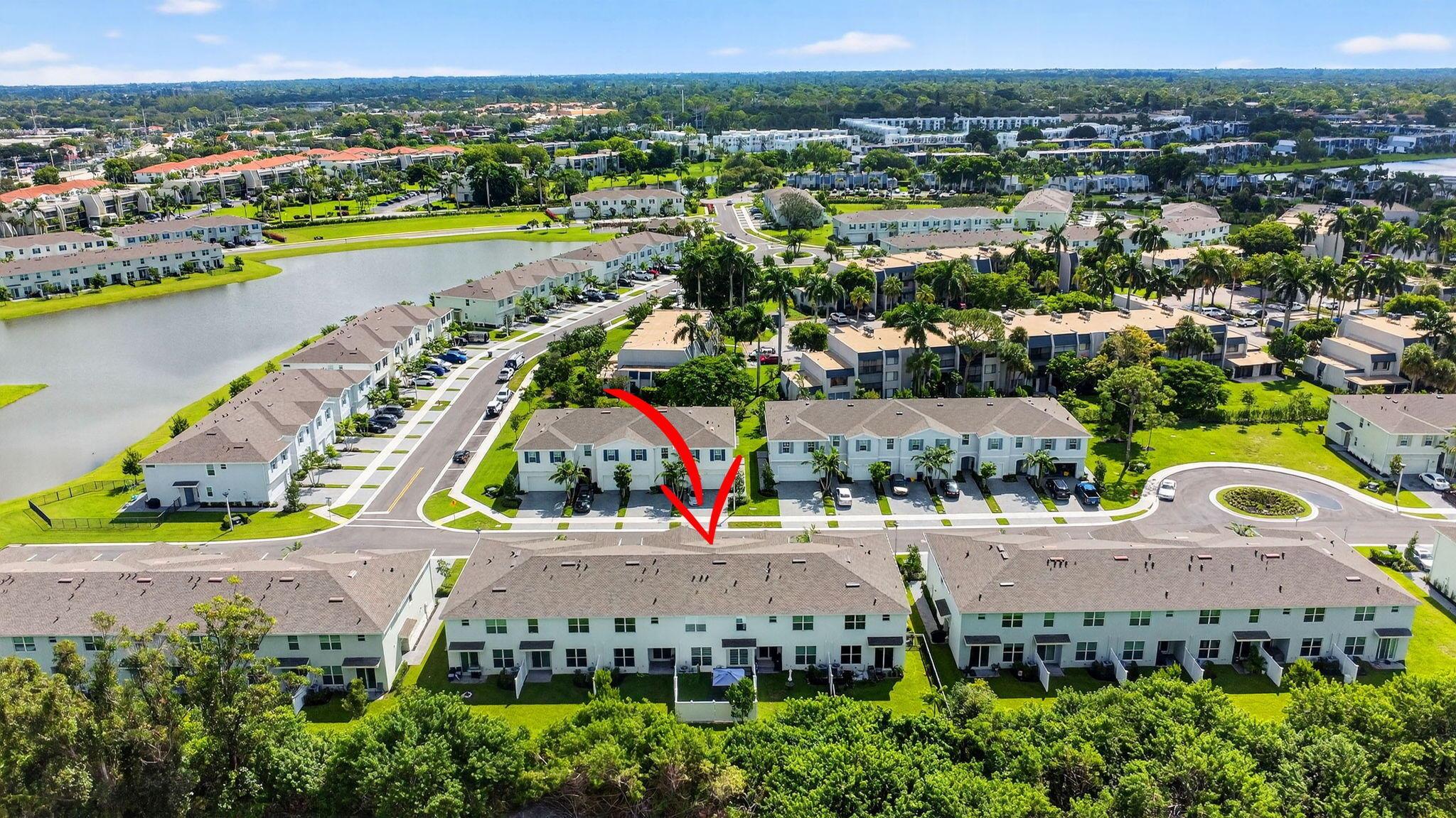LAKESHORE AT THE FOUNTAIN - Residential