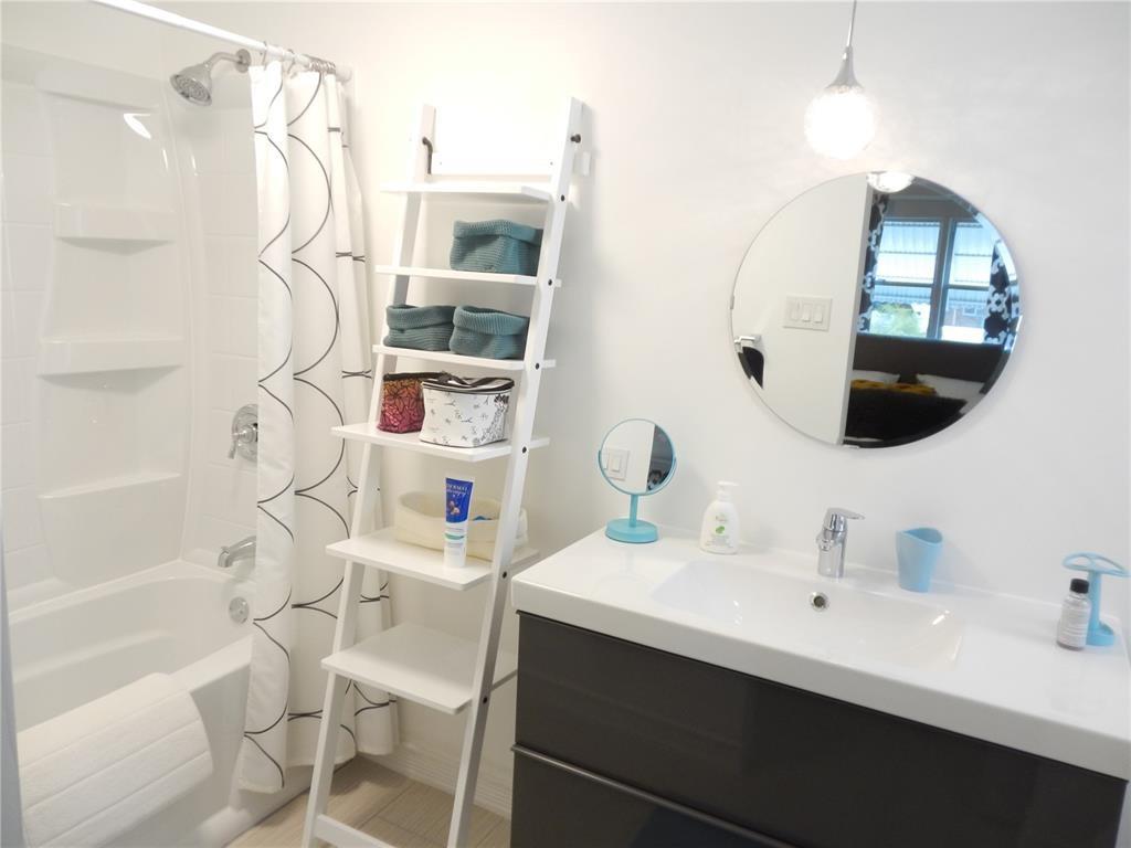 Ravenswood Estates & Mari - Residential