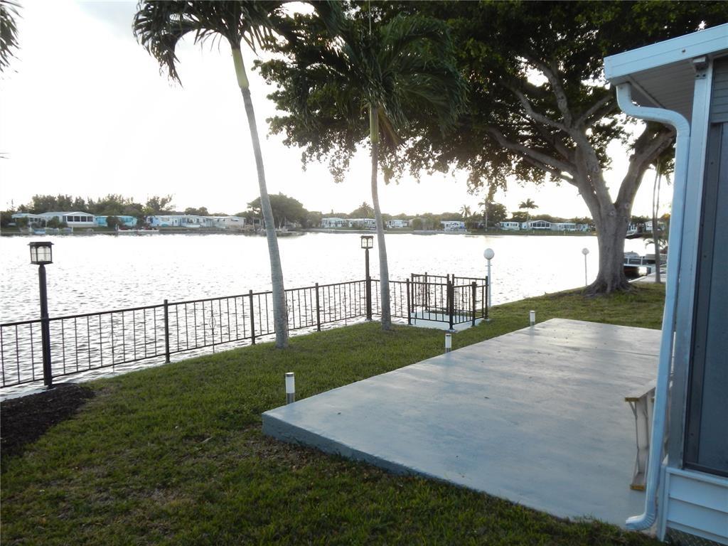 Ravenswood Estates & Mari - Residential