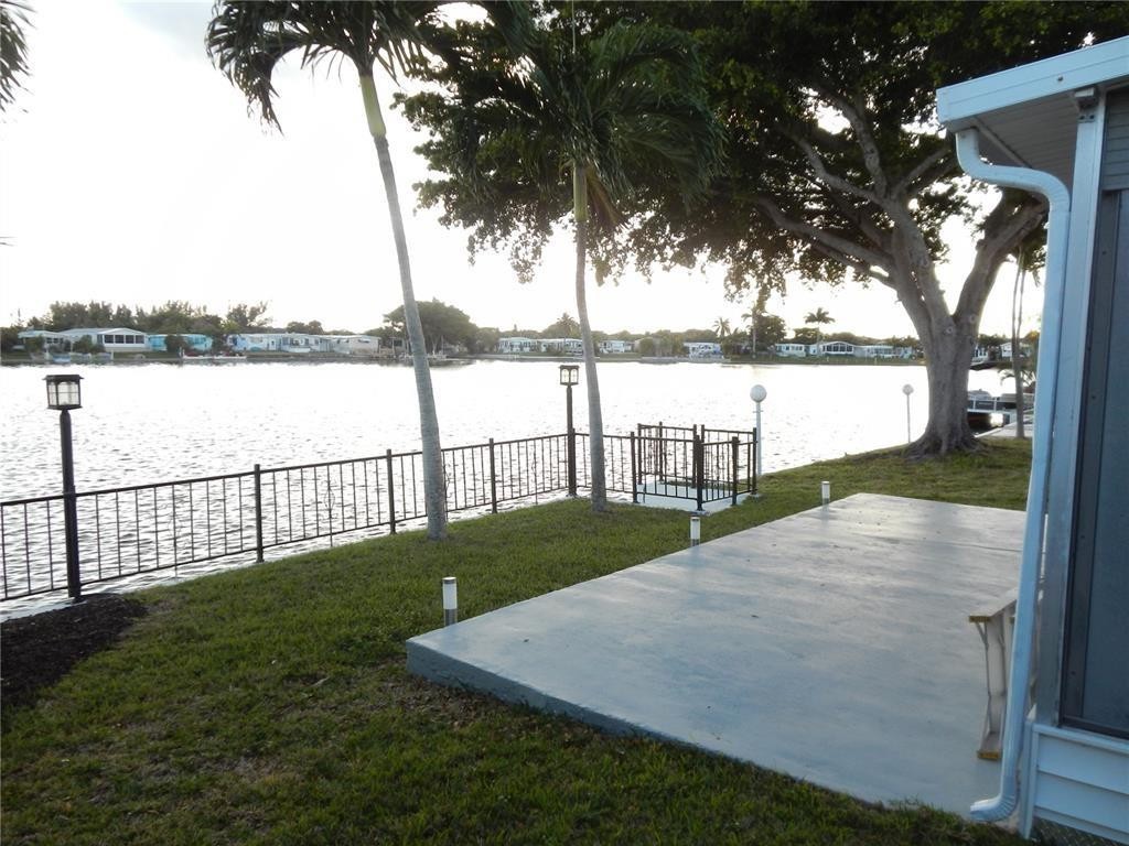 Ravenswood Estates & Mari - Residential