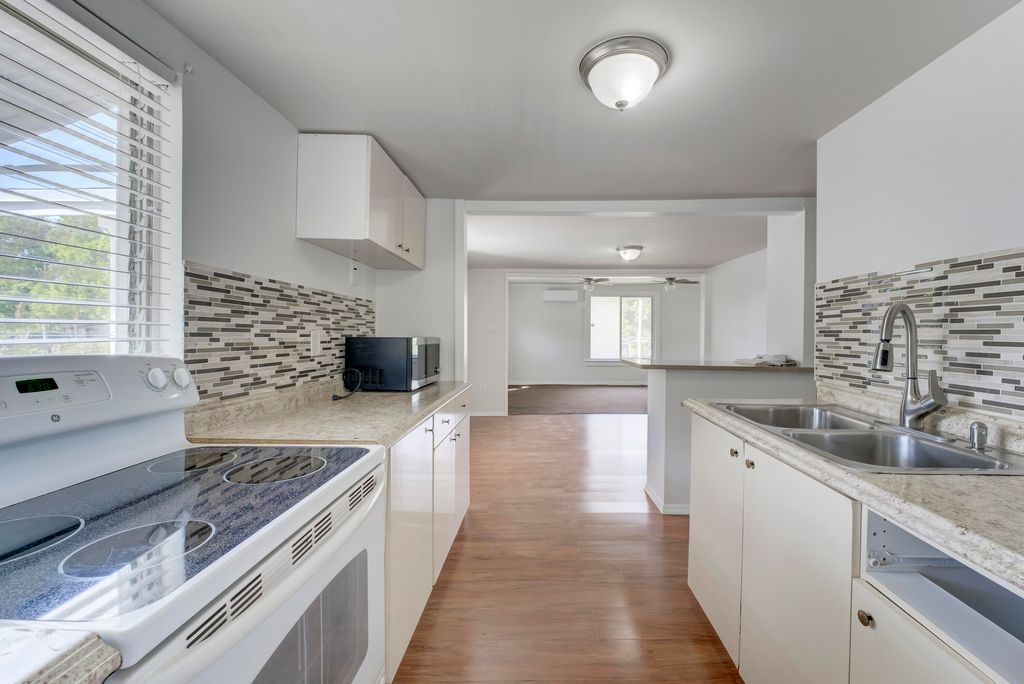 Photo of 3403 Avenue G, Fort Pierce, FL 34947 (MLS # R10958721)