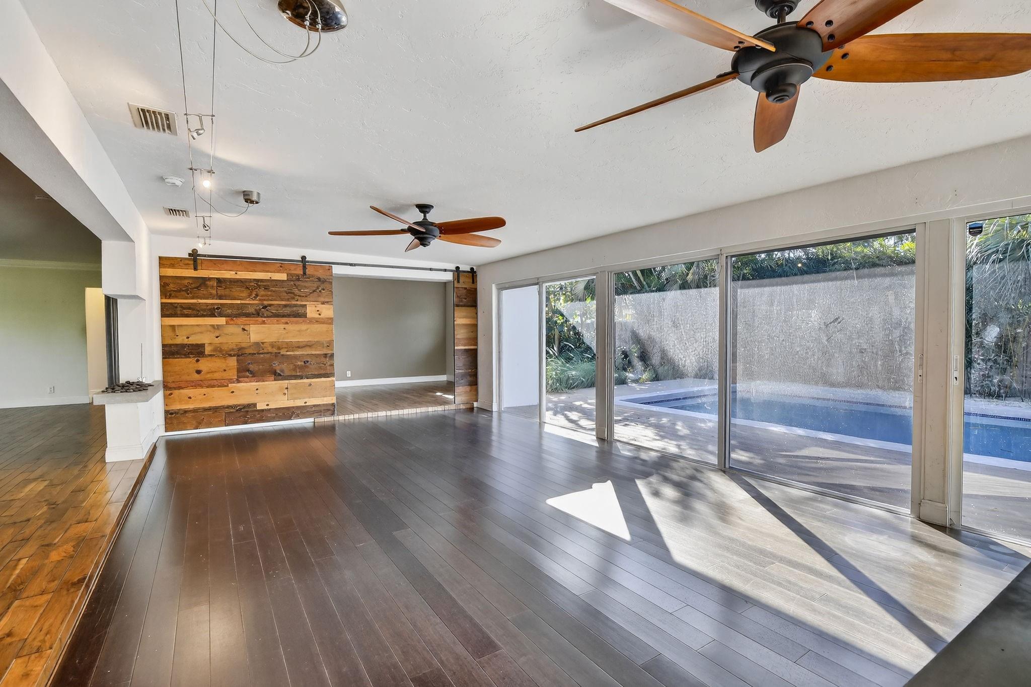 CORAL RIDGE - Residential Lease