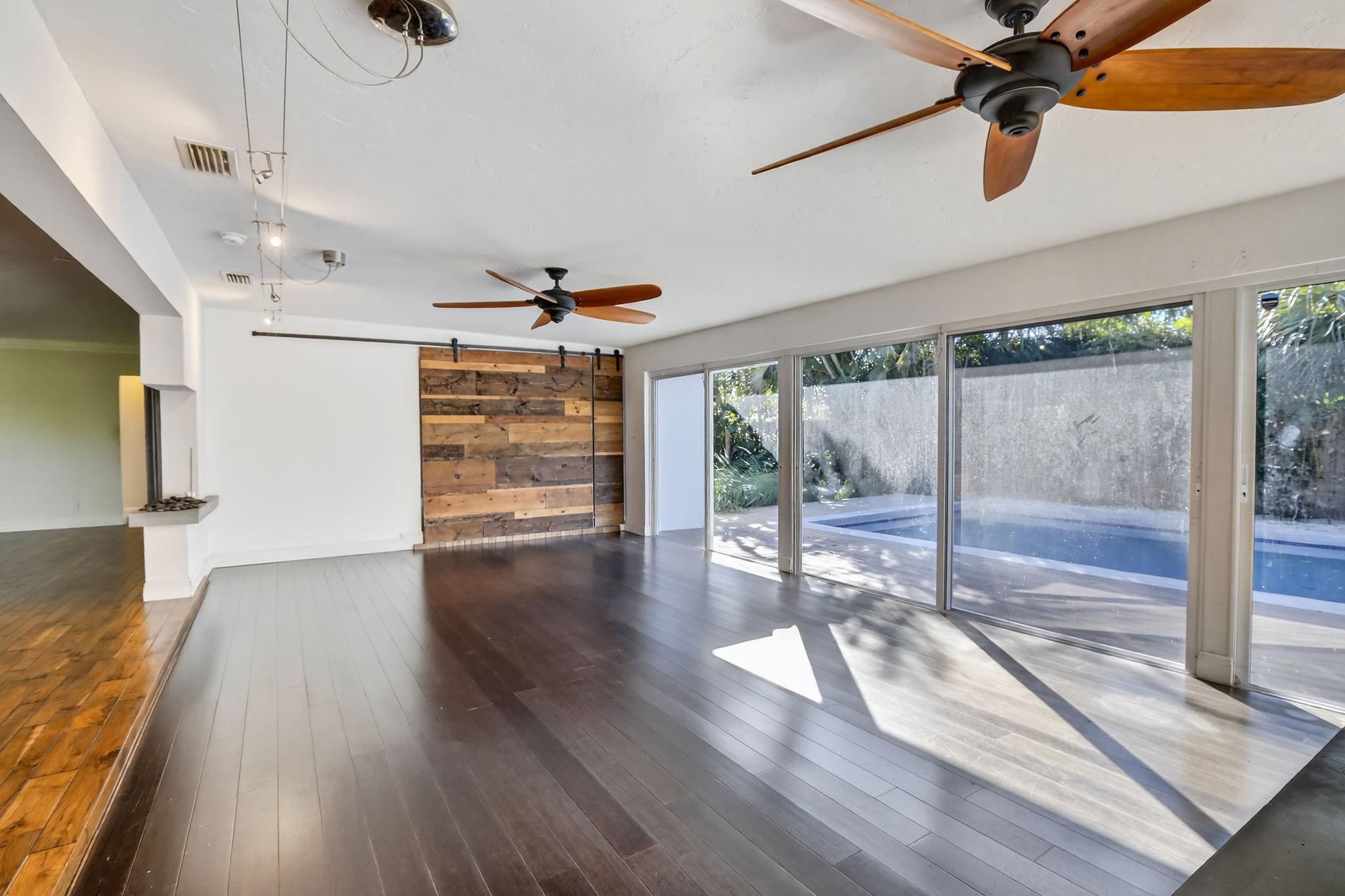 CORAL RIDGE - Residential Lease