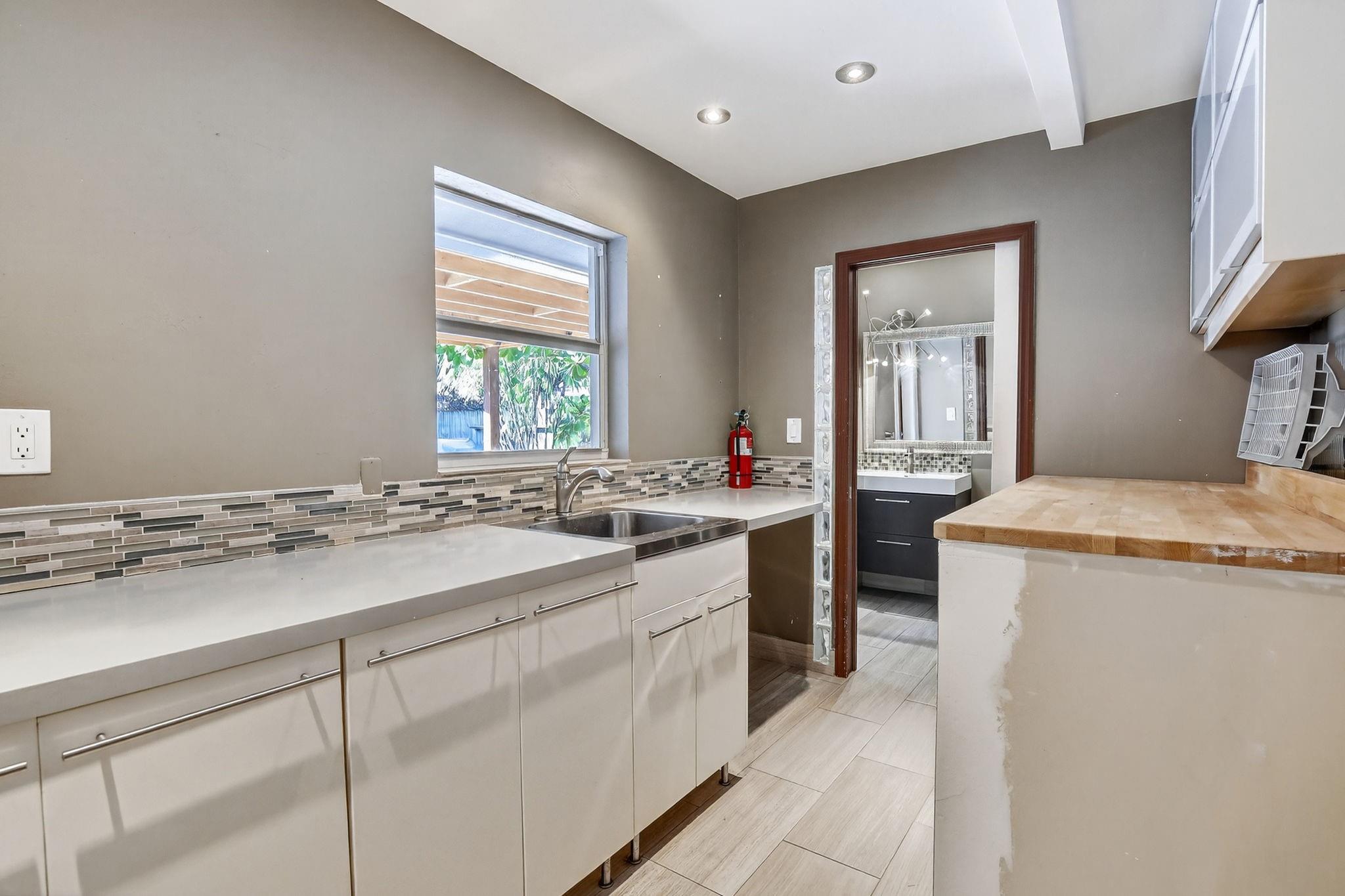 CORAL RIDGE - Residential Lease