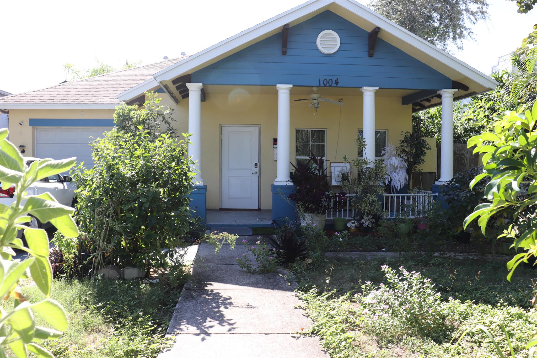 View photos, virtual tours, details... 1004 14th Street