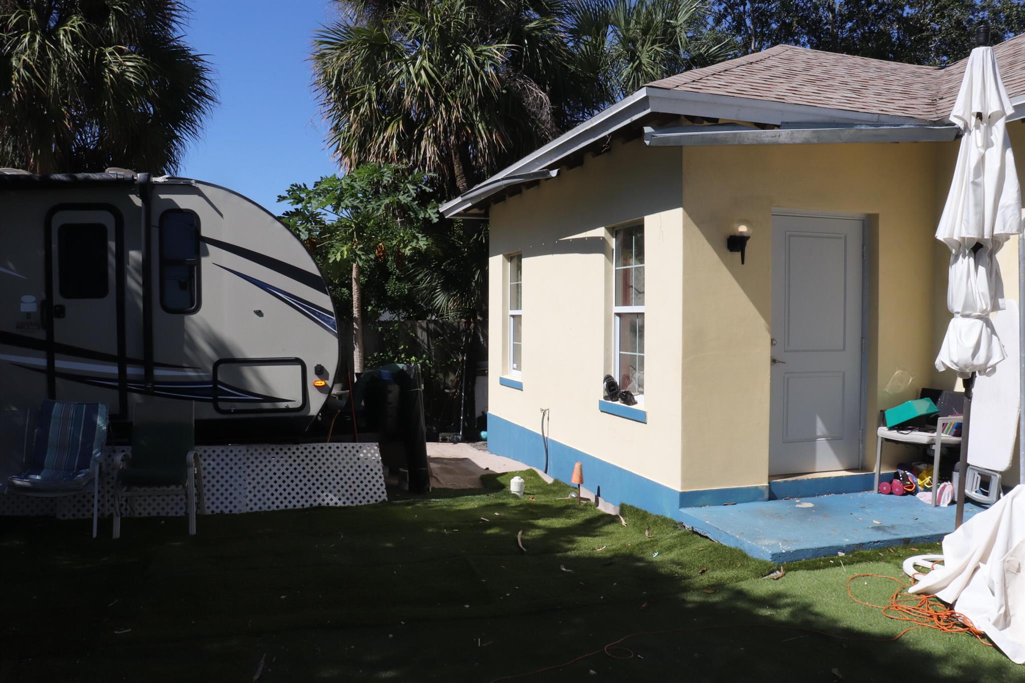 FRESHWATER 11TH & 12TH AV - Residential